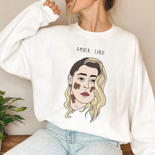 Amber Turd Fuck Amber Heard Justice For Johnny Depp Unisex T-Shirt