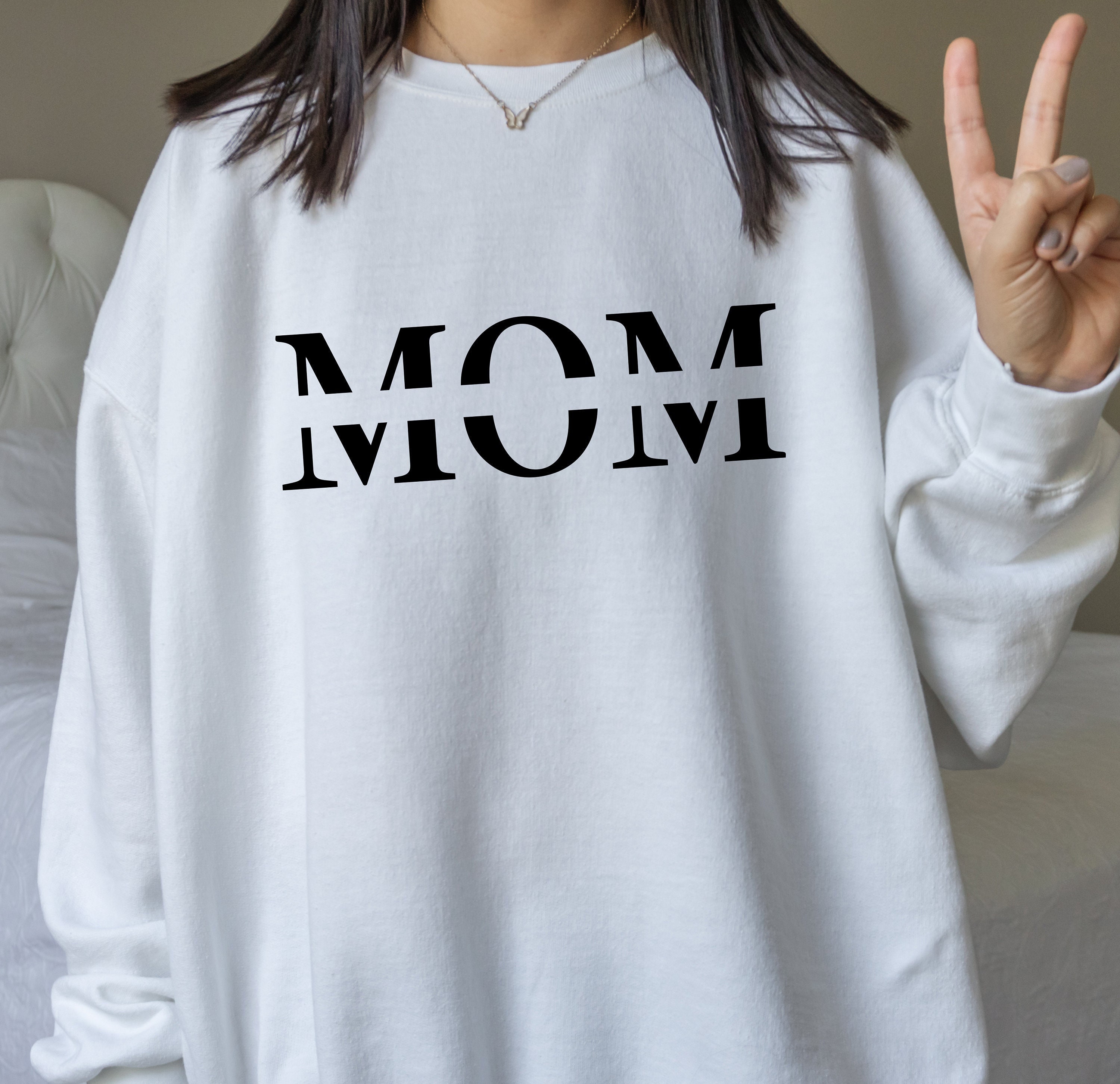 Classic Design Mom Unisex Sweatshirt