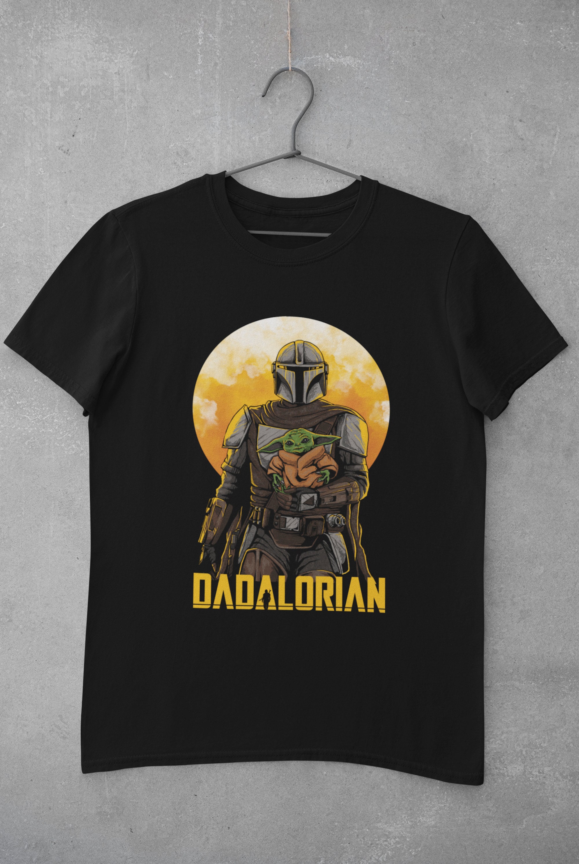 Cute Star Wars And Baby Yoda Dadalorian Happy Father’s Day Unisex T-Shirt