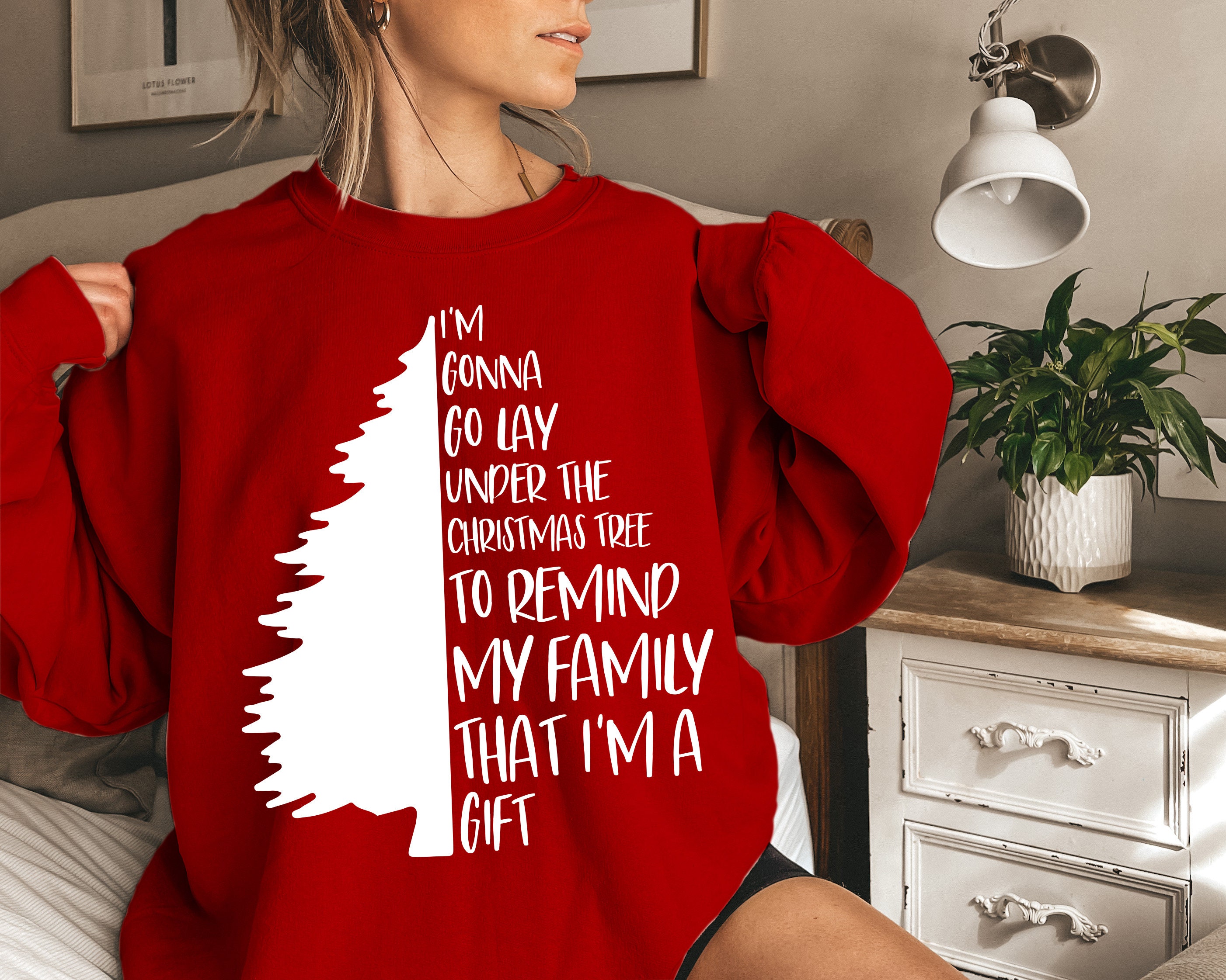 Family Christmas Gonna Go Lay Under The Tree Unisex Sweatshirt