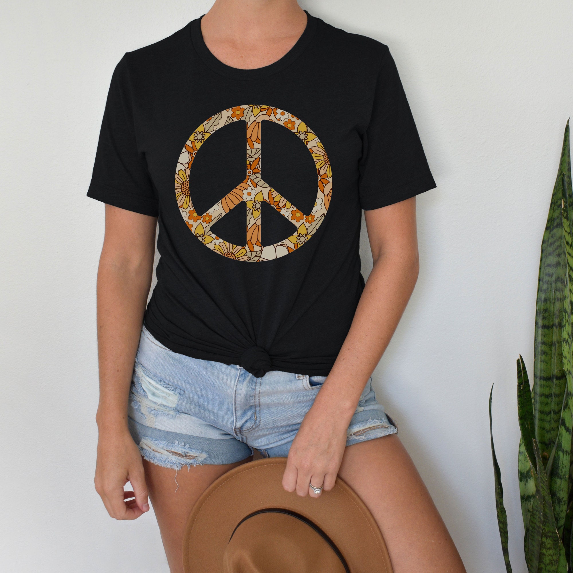 Flowers Floral 70s Style Peace Sign Hippie Unisex T-Shirt