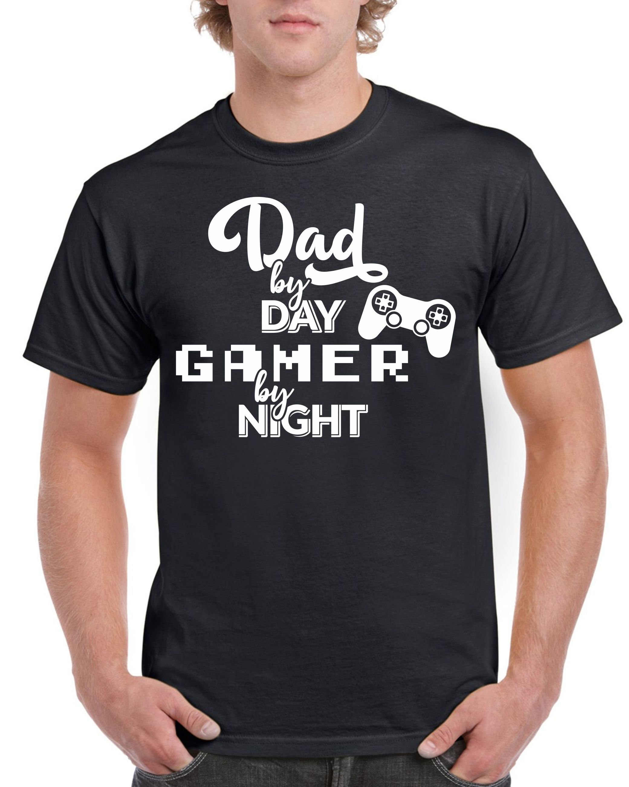 Funny Dad By Day Gamer By Night Happy Father’s Day Unisex T-Shirt