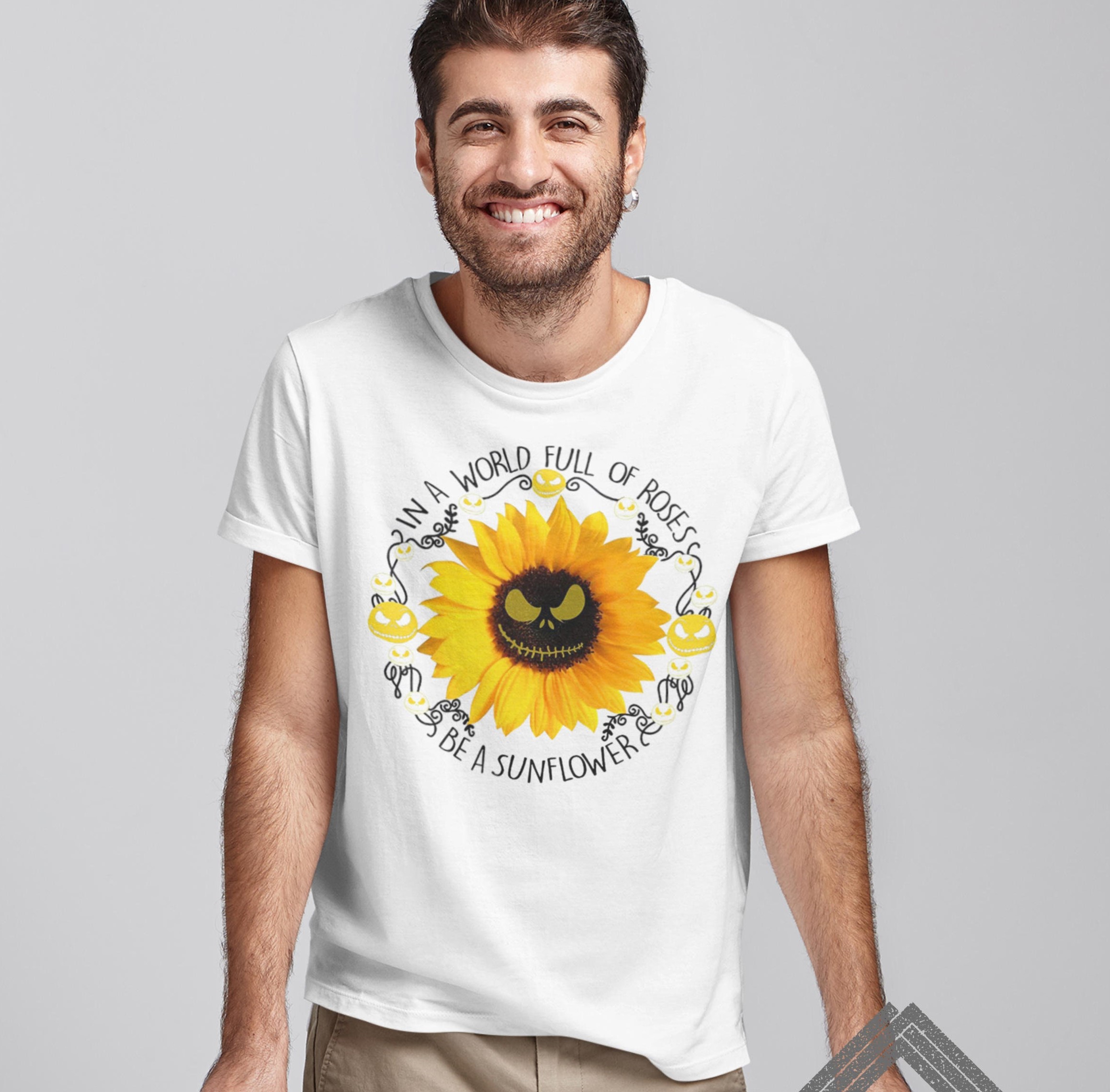 Funny Jack In A World Full Of Roses Be A Sunflower Vintage Unisex T-Shirt