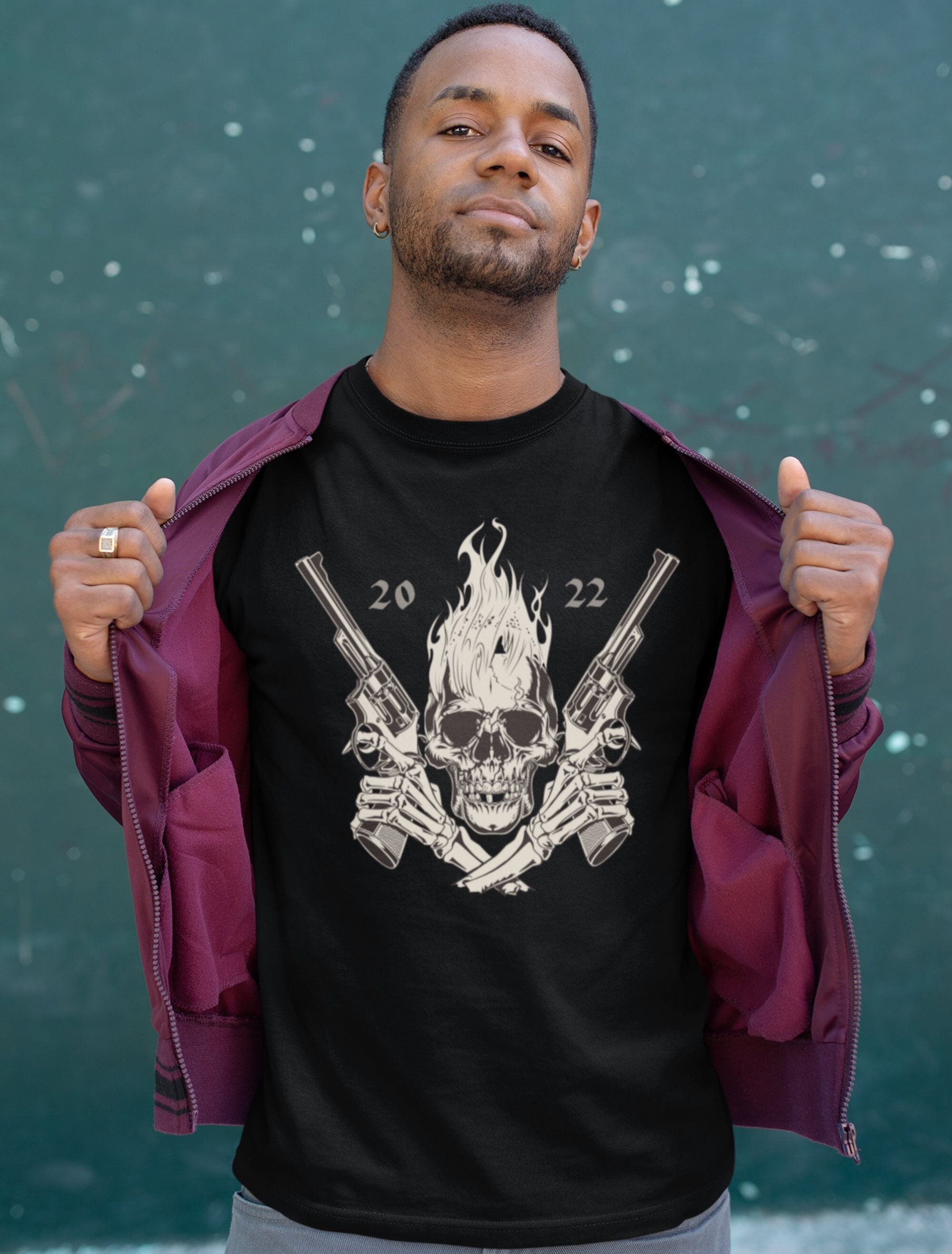 Gun And Skull 2022 Unisex T-Shirt