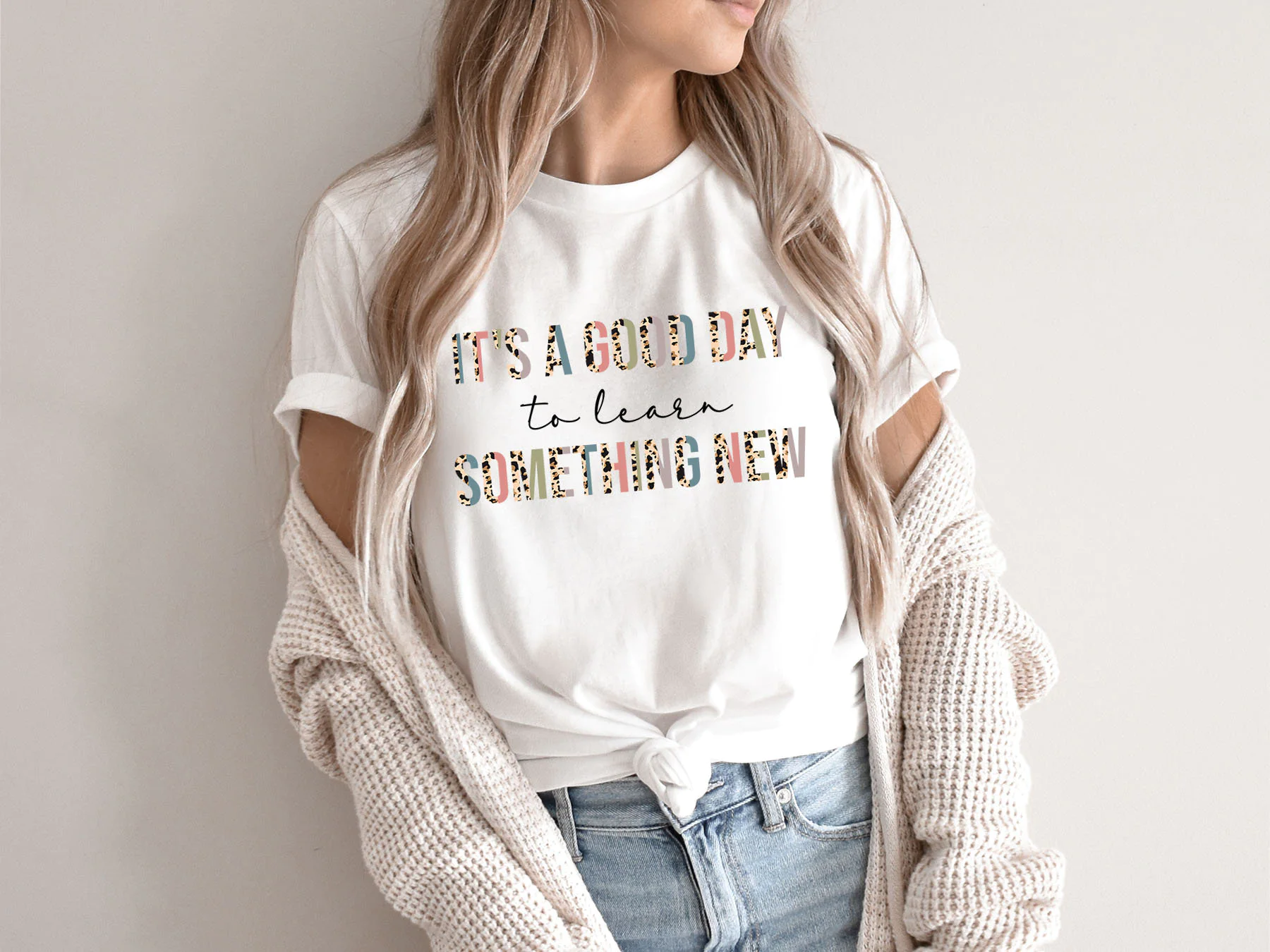 It’s A Good Day To Learn Something New Teacher Unisex T-Shirt