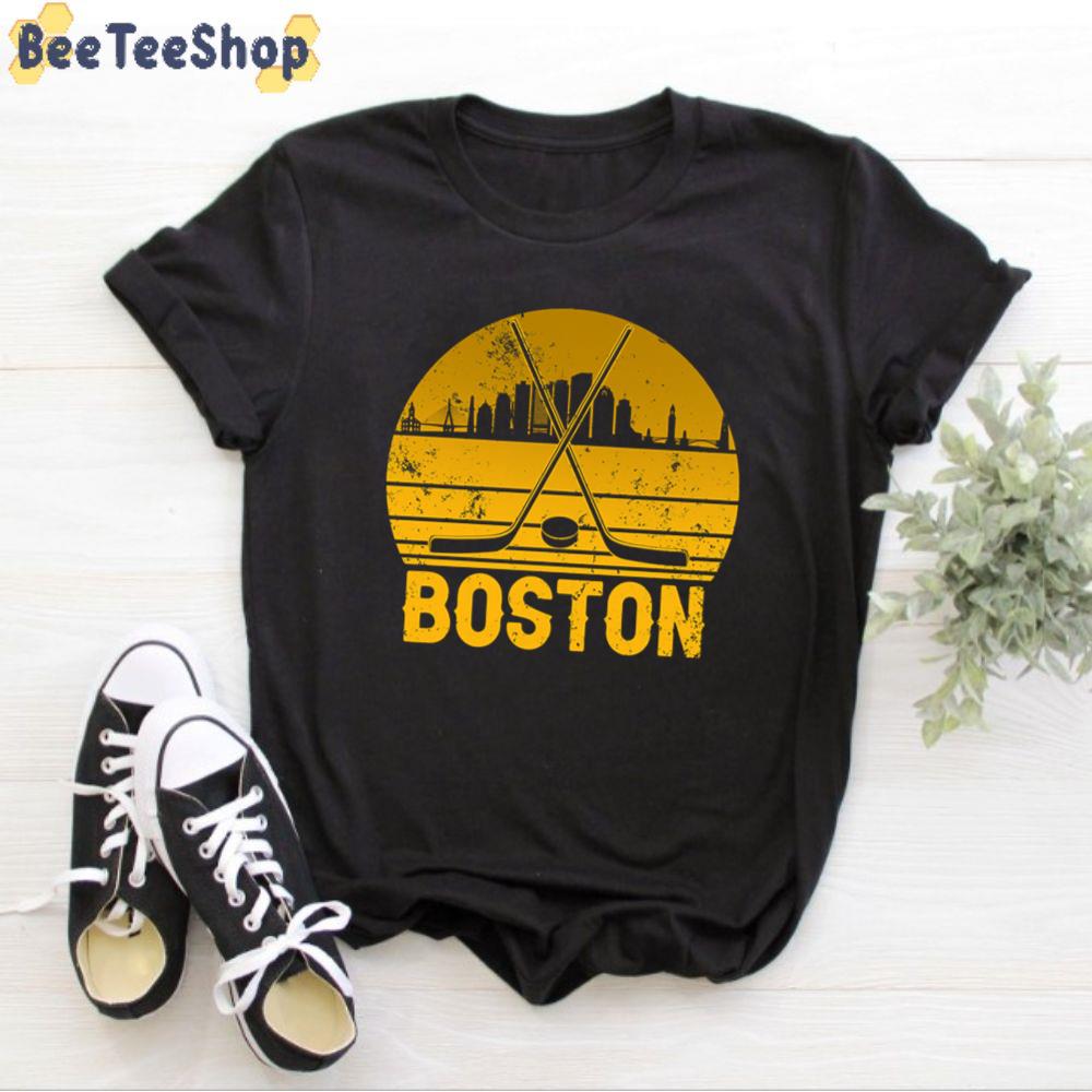 Retro Vintage Sunset Boston Bruins Hockey Unisex T-Shirt