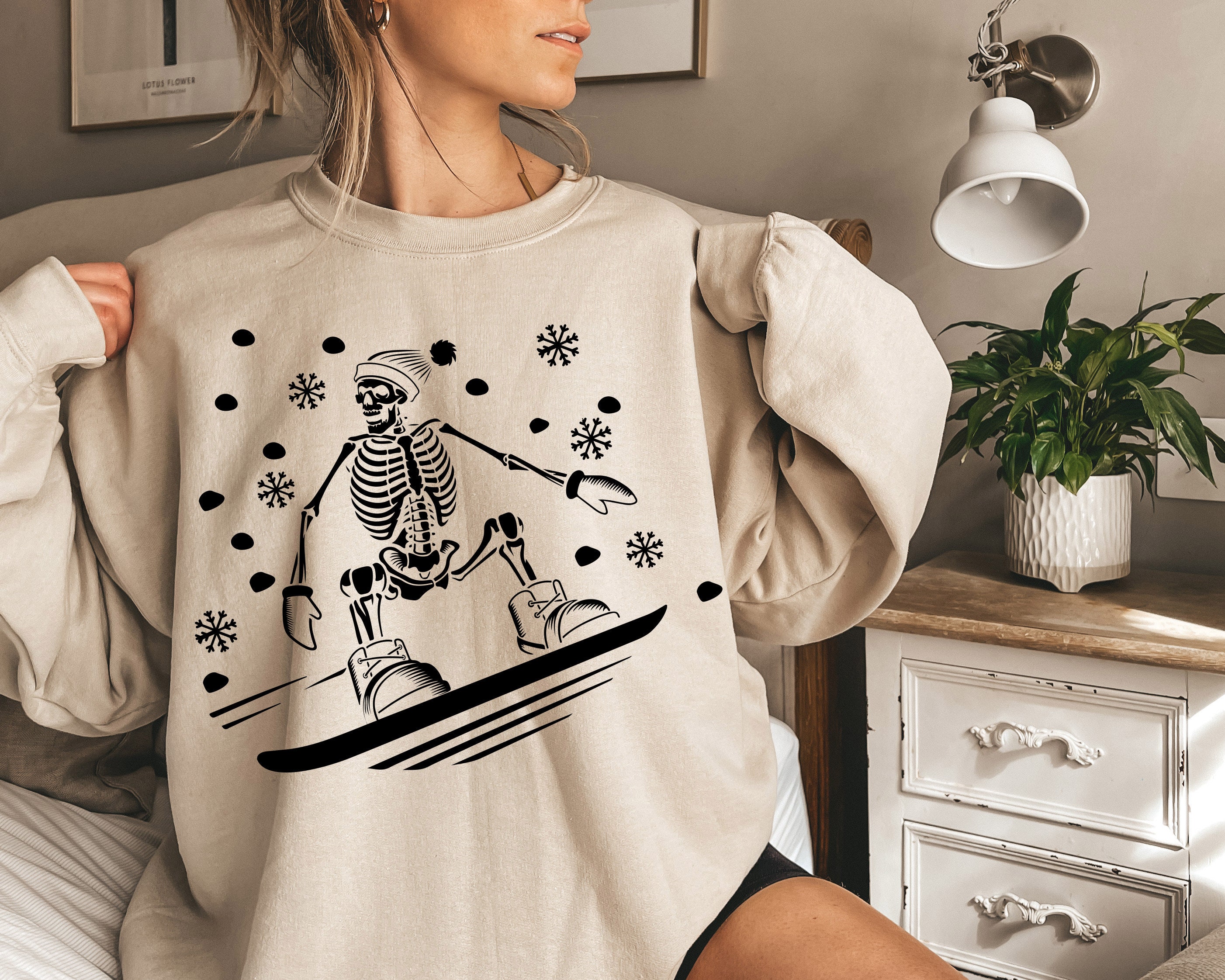 Skate Skeleton Funny Chrtismas Unisex Sweatshirt