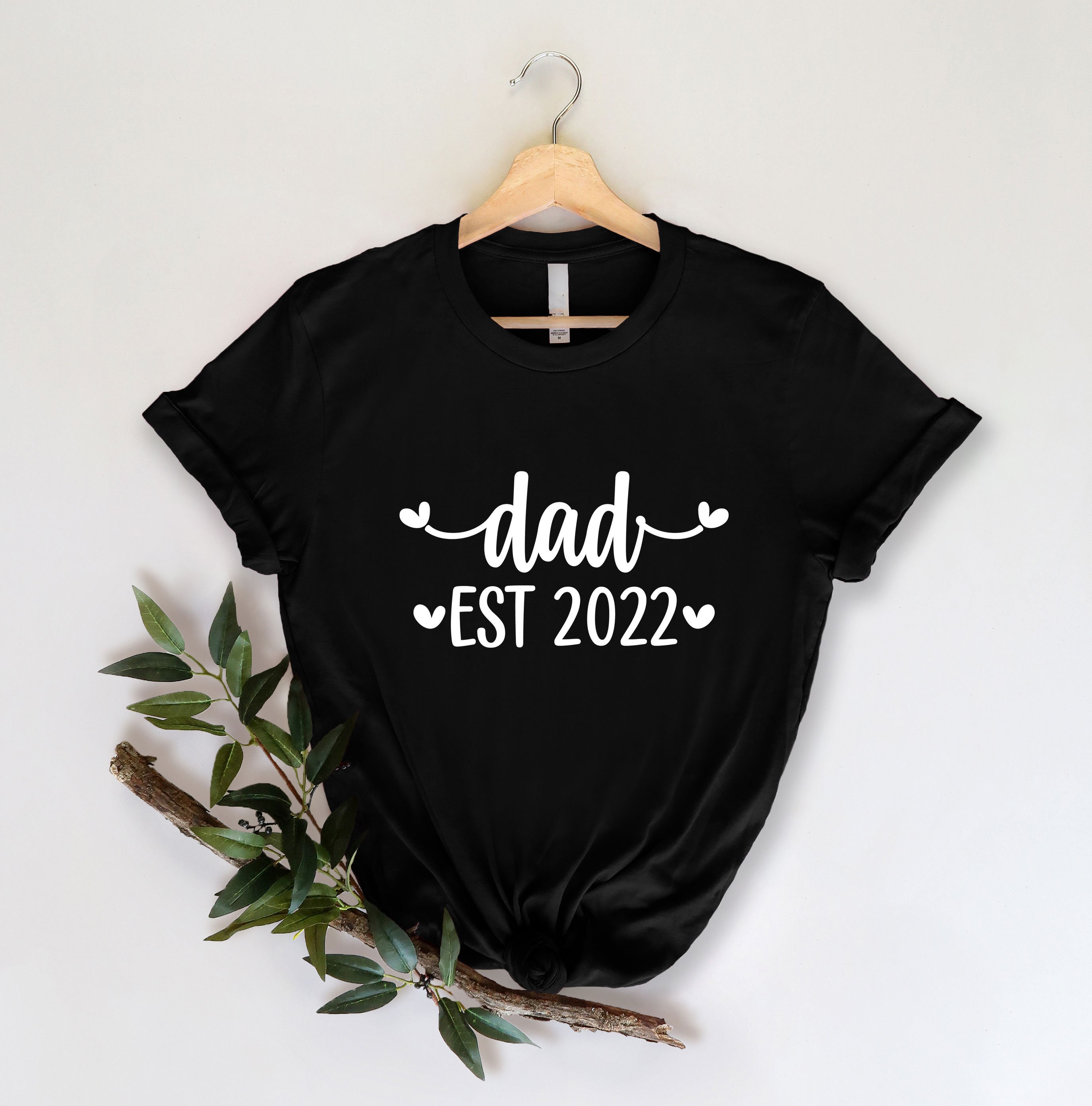 Sweet Heart Dad Est 2022 Happy Father’s Day Unisex T-Shirt