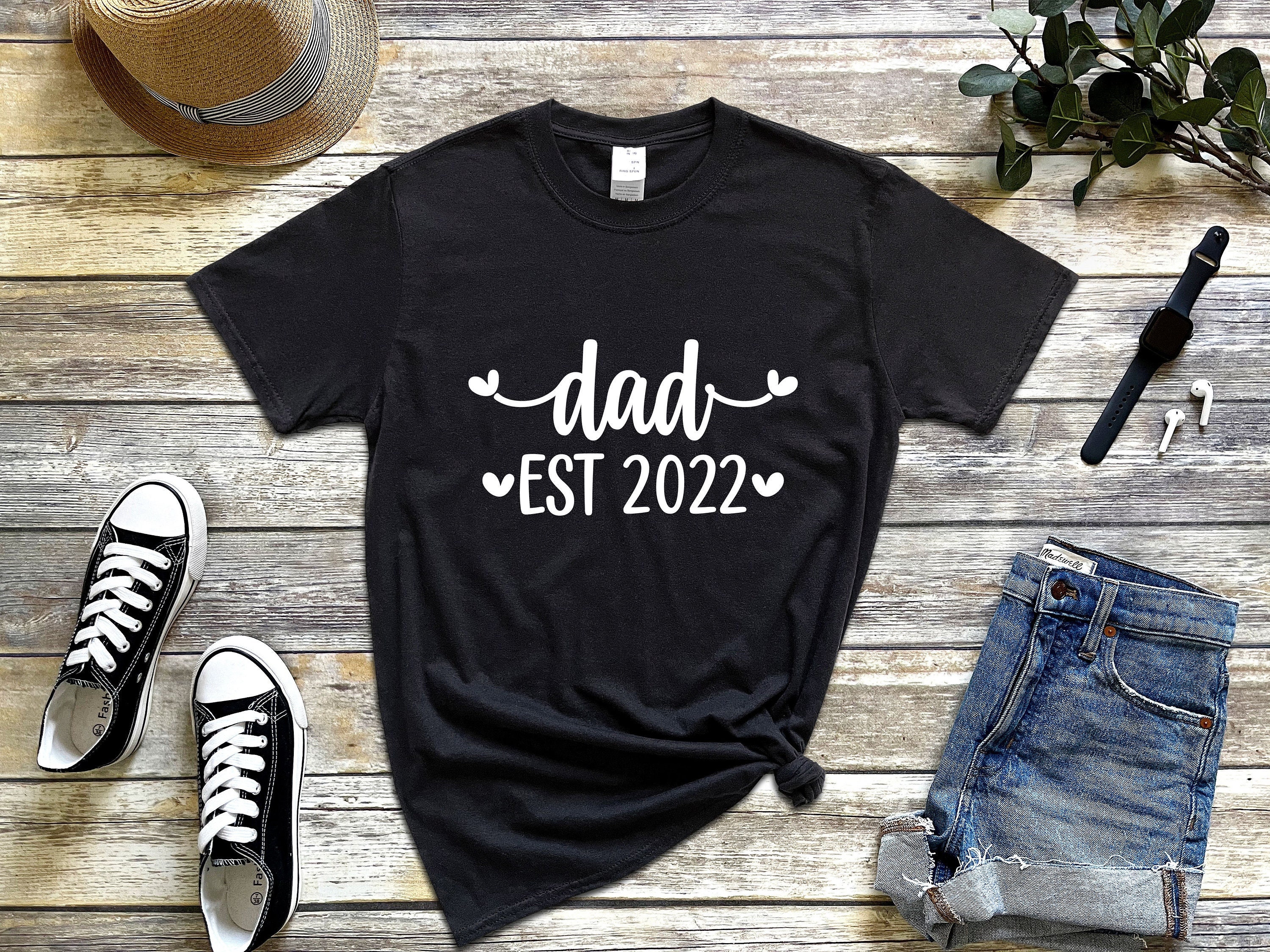 Sweet Heart Dad Est 2022 Happy Father’s Day Unisex T-Shirt