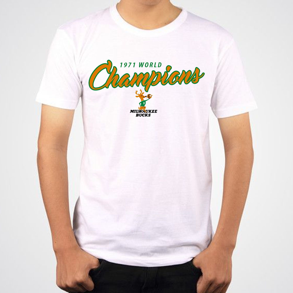 1971 Champions Milwaukee Bucks Basketball Unisex T-Shirt