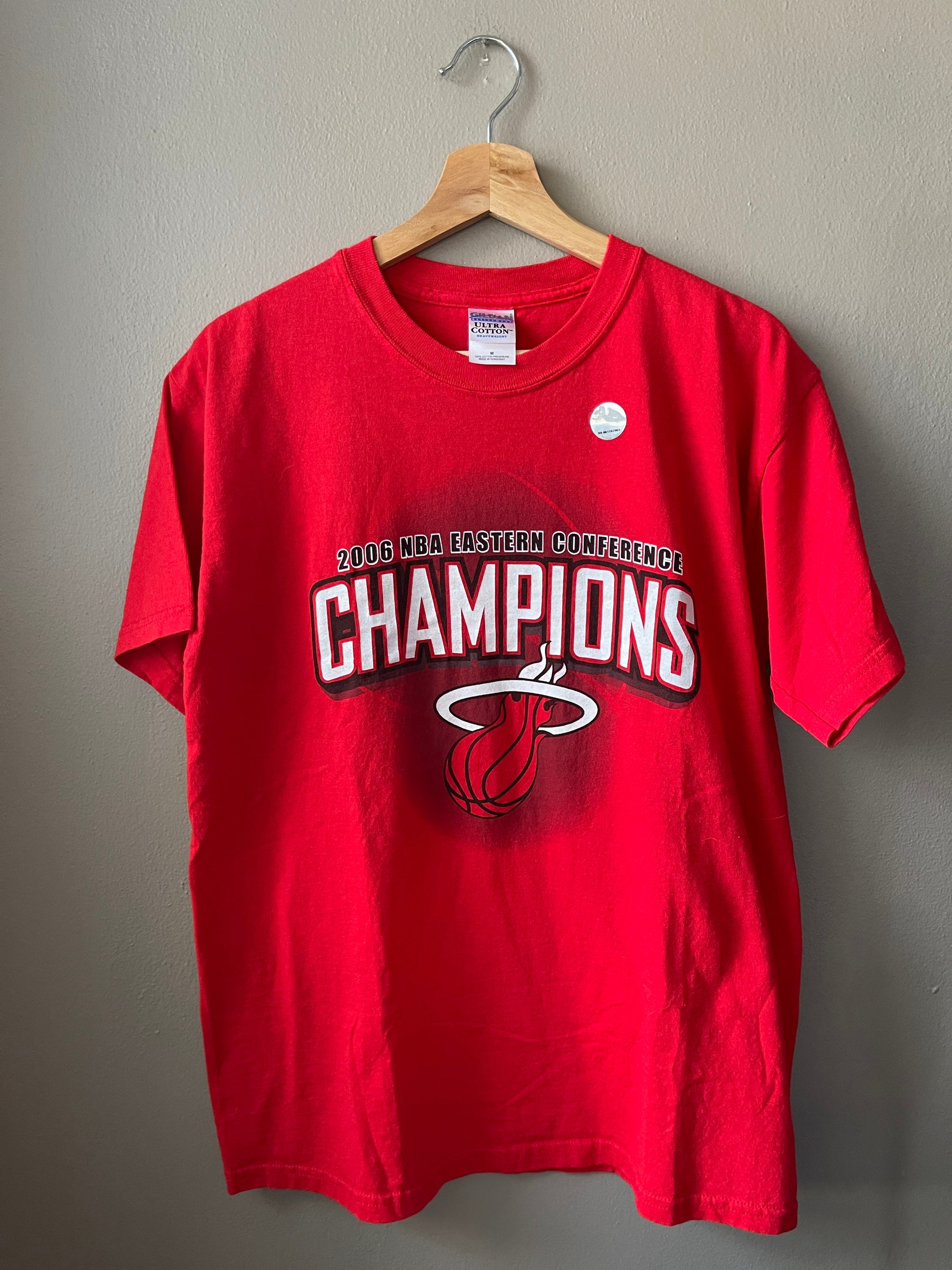 2006 Miami Heat Eastern Conference Champs Playoffs Graphic Unisex T-Shirt