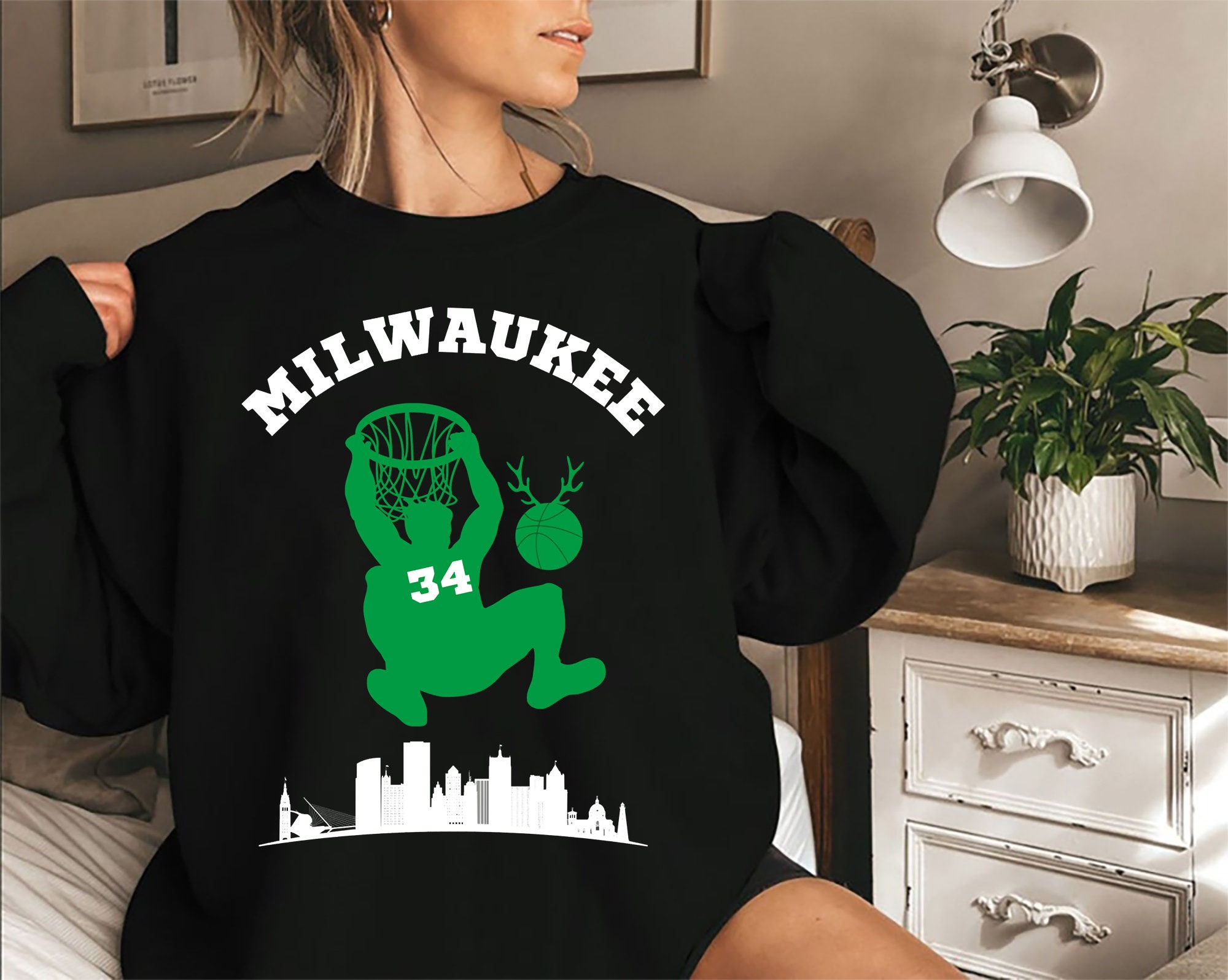 34 Giannis Antetokounmpo Milwaukee Bucks Basketball Unisex Sweatshirt