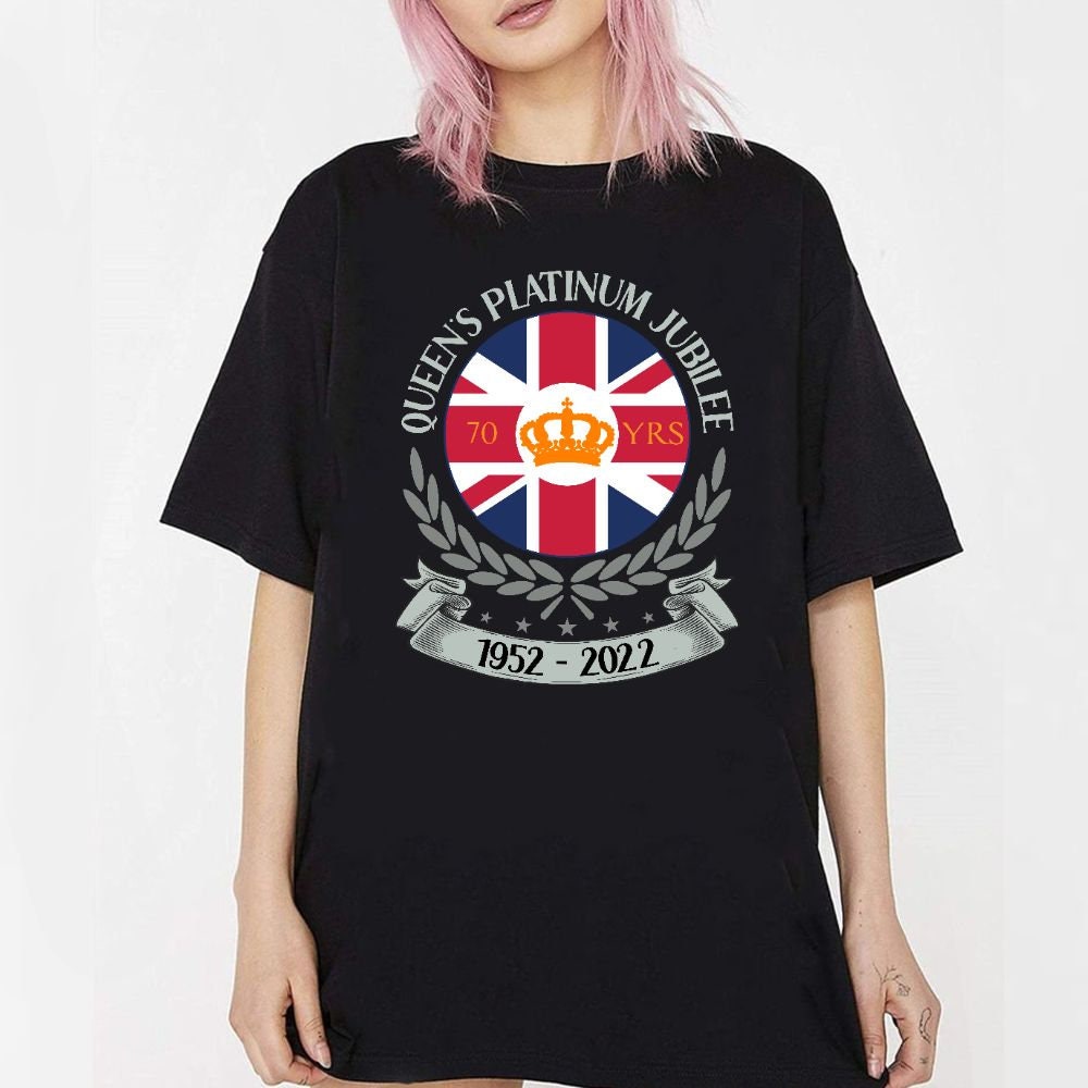 70 Yrs Queen’s Platinum Jubilee 1952 – 2022 Unisex T-Shirt