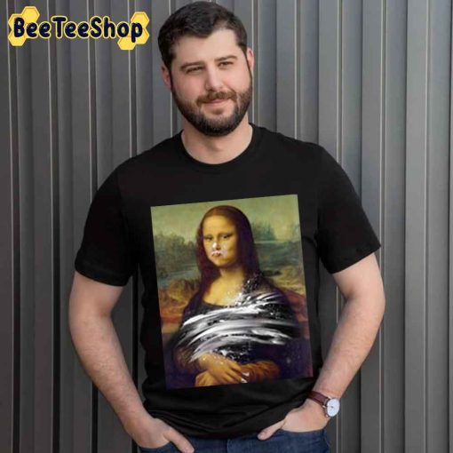 Mona Lisa Cake Attacked Unisex T-shirt