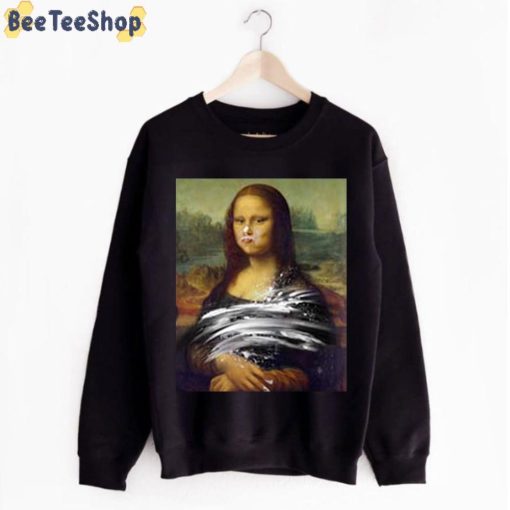 Mona Lisa Cake Attacked Unisex T-shirt