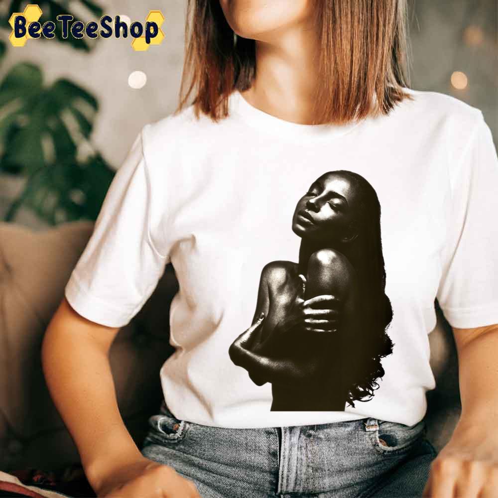 Balck Vintage Sade Love Deluxe World Tour Unisex T-Shirt - Beeteeshop