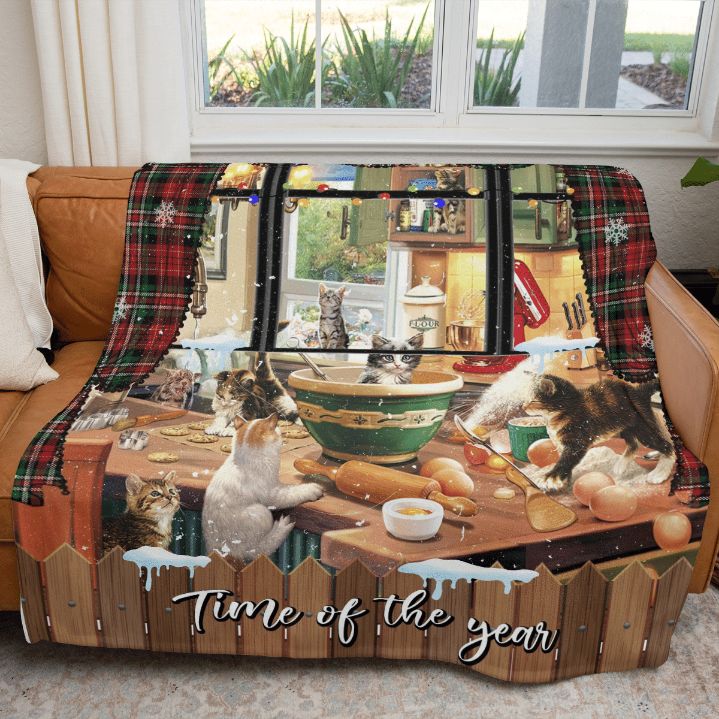 Christmas Gift , Christmas Night Animals Beside The Window Comfy Sofa Throw Blanket Gift