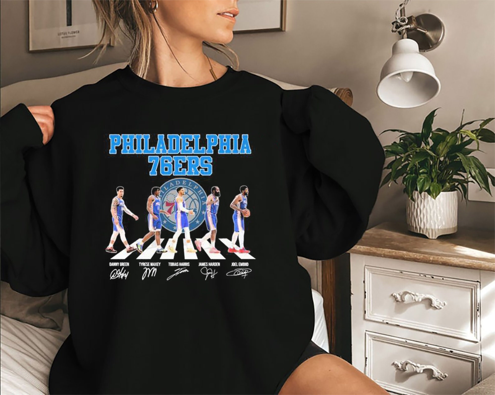 Funny Philadelphia 76ers Abbey Road Signatures Basketball Unisex Sweatshirt