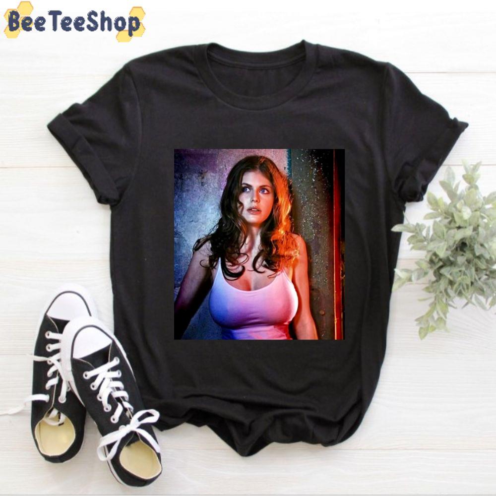 Moralsk uddannelse Hvem Whitney Neon Art Alexandra Daddario An American Actress Unisex T-Shirt - Beeteeshop