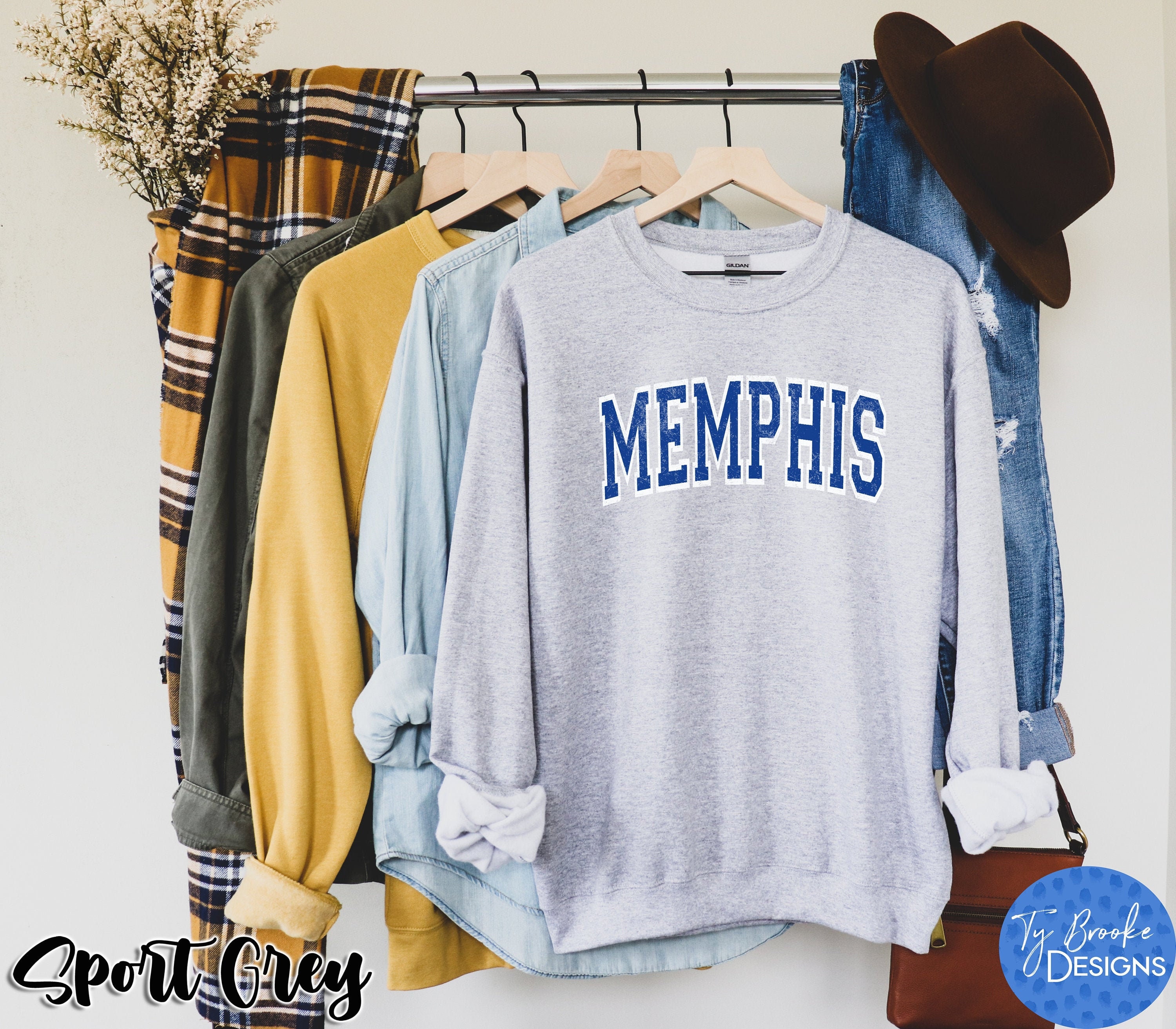 Old Vintage Text Memphis Fan Basketball Unisex Sweatshirt