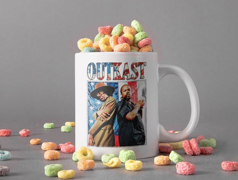 Outkast Hip Hop Duo Mug Atlanta André 3000 Benjamin Mug Antwan Big Boi Patton Mug Rap Retro Vintage Premium Sublime Ceramic Coffee Mug White