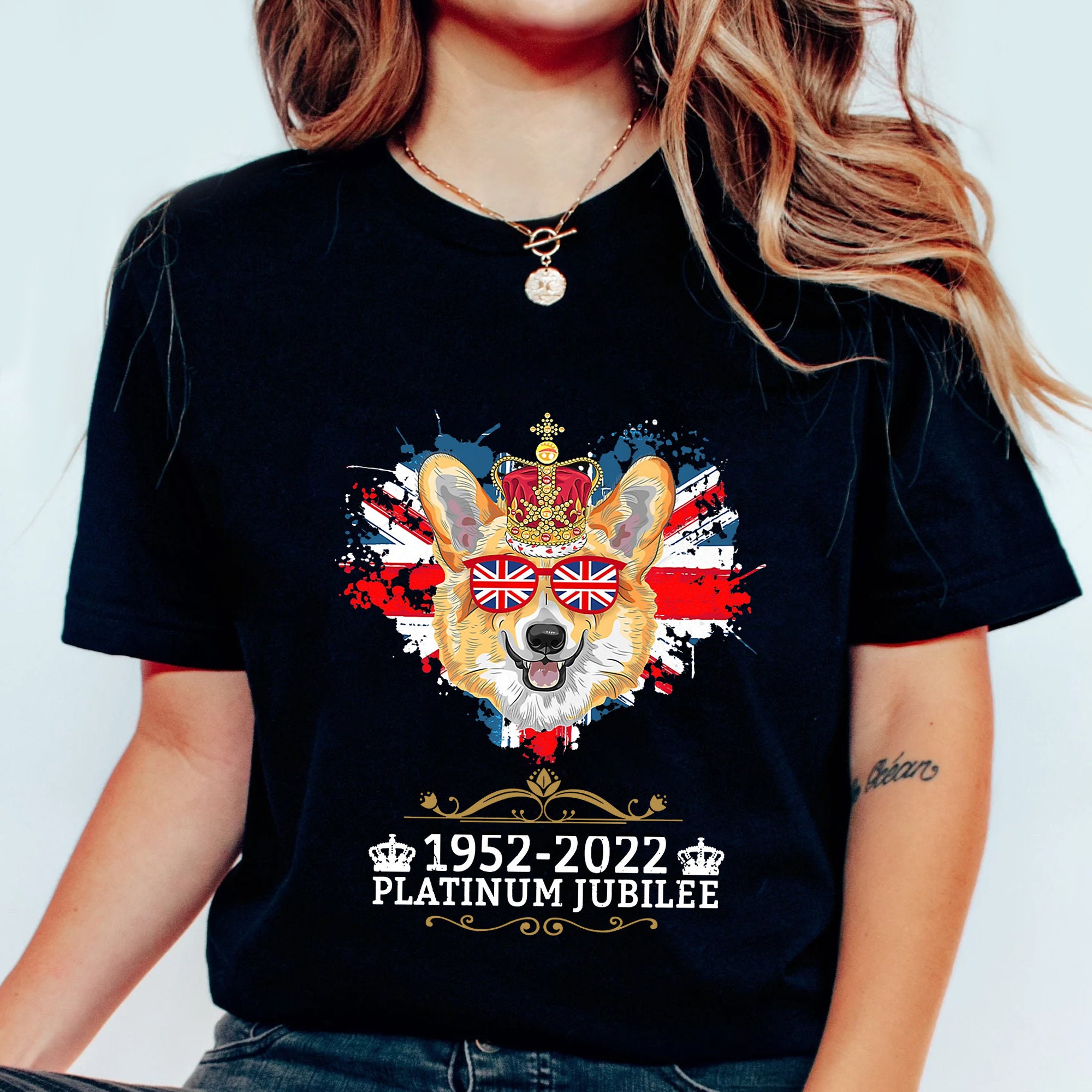 Painting Style Cute Corgi The Queens Platinum Jubilee 70 Years Celebrating Unisex T-Shirt