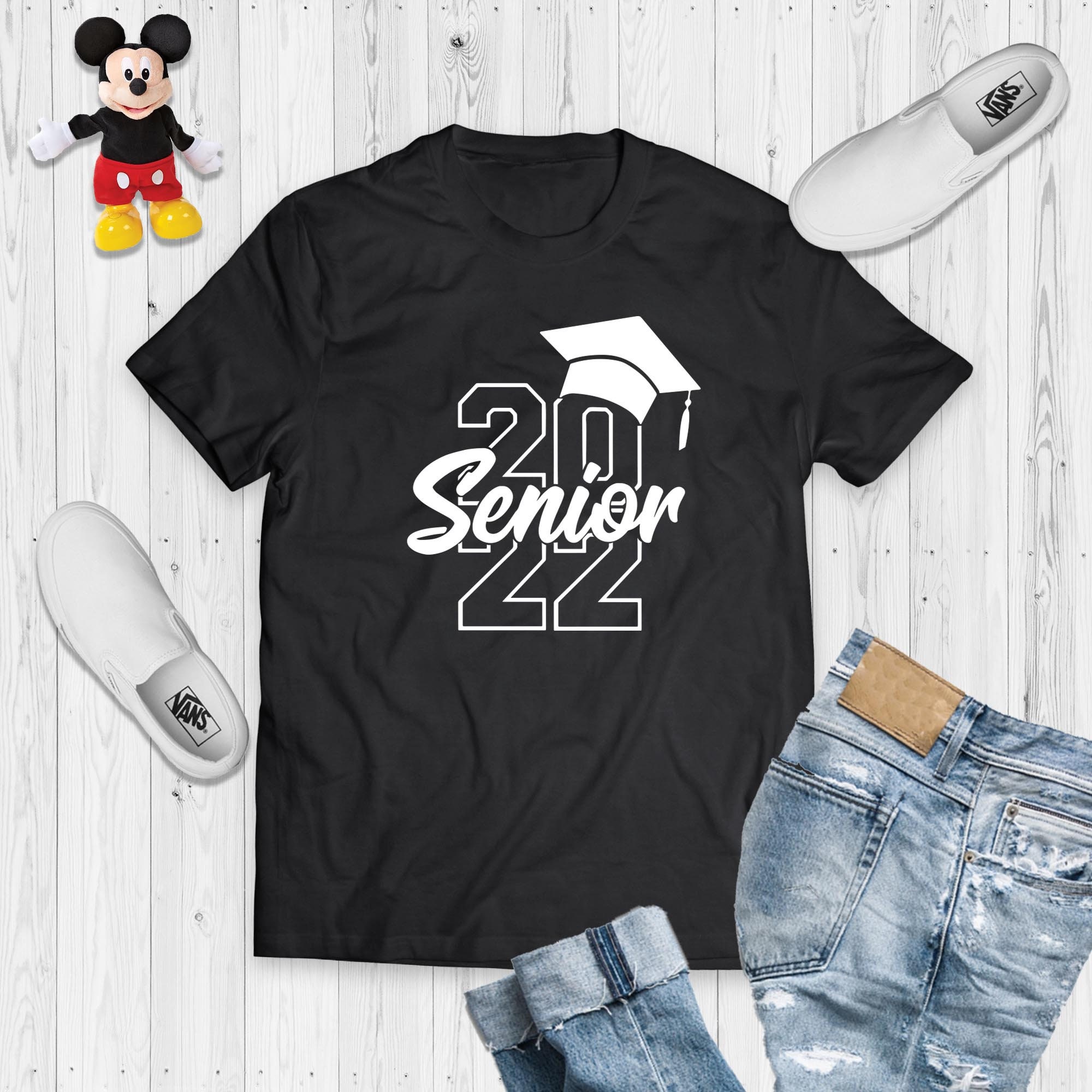 Proud Senior 2022 Graduation Day Unisex T-Shirt