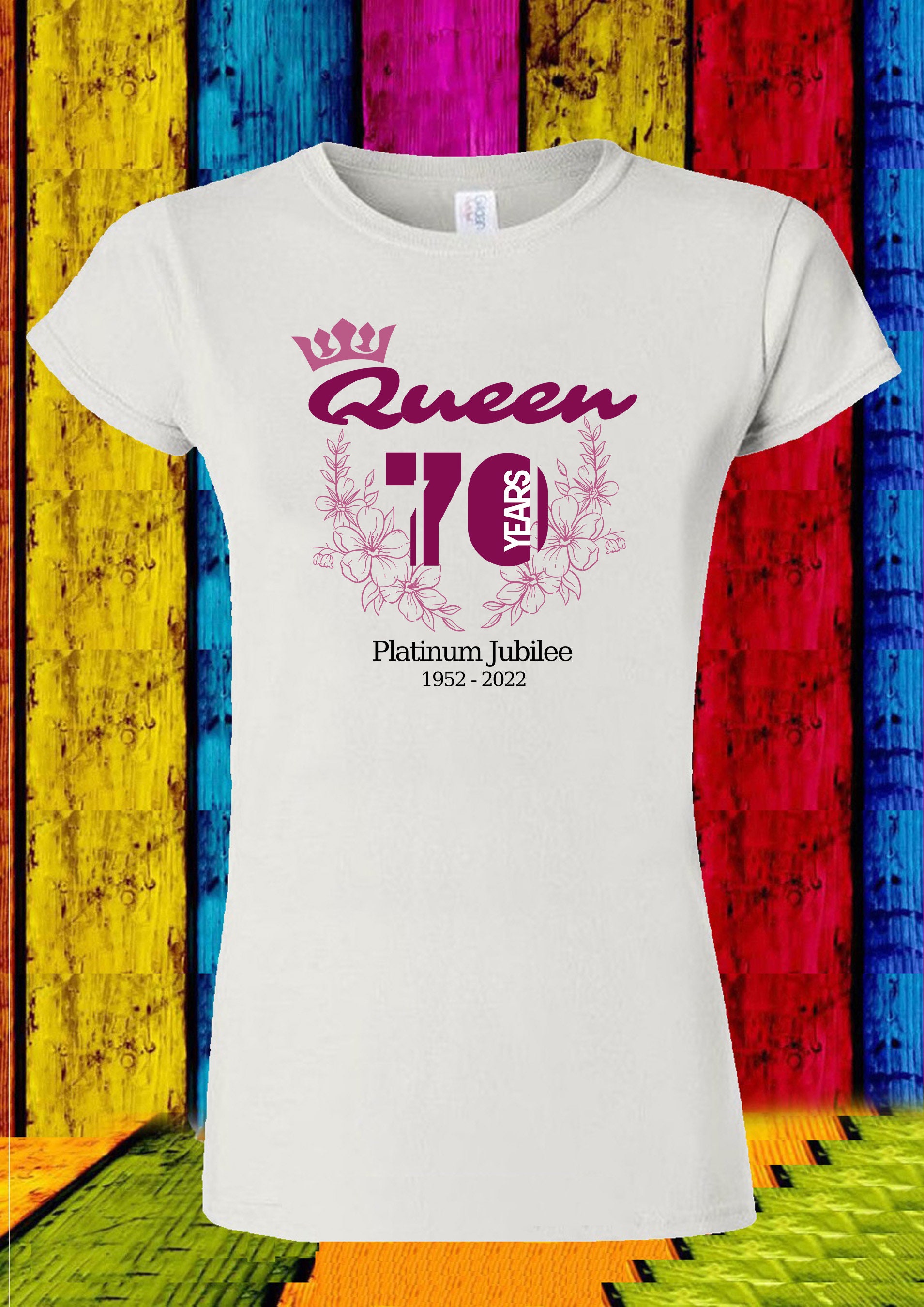 Queen 70 Years Platinum Jubilee 1952-2022 Unisex T-Shirt