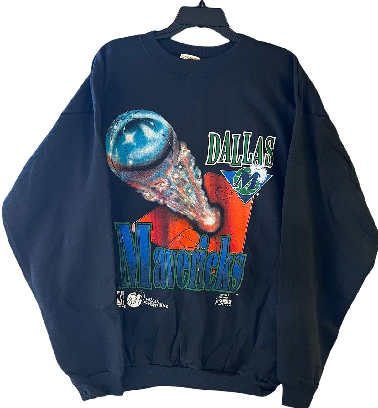 Vintage 1996 Dallas Mavericks Basketball Unisex Sweatshirt