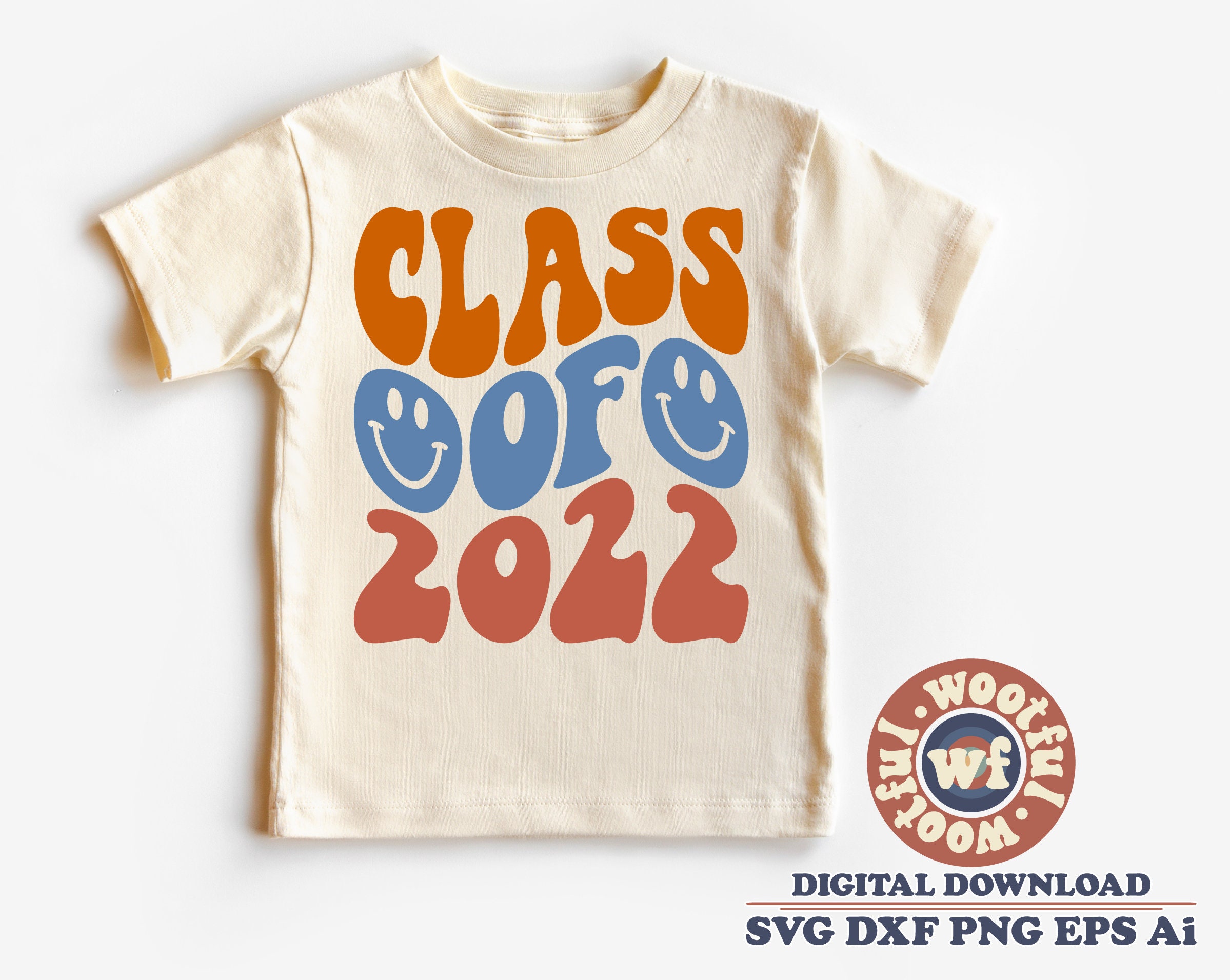 Vintage Smile Icon Class Of 2022 Graduation Day Unisex T-Shirt