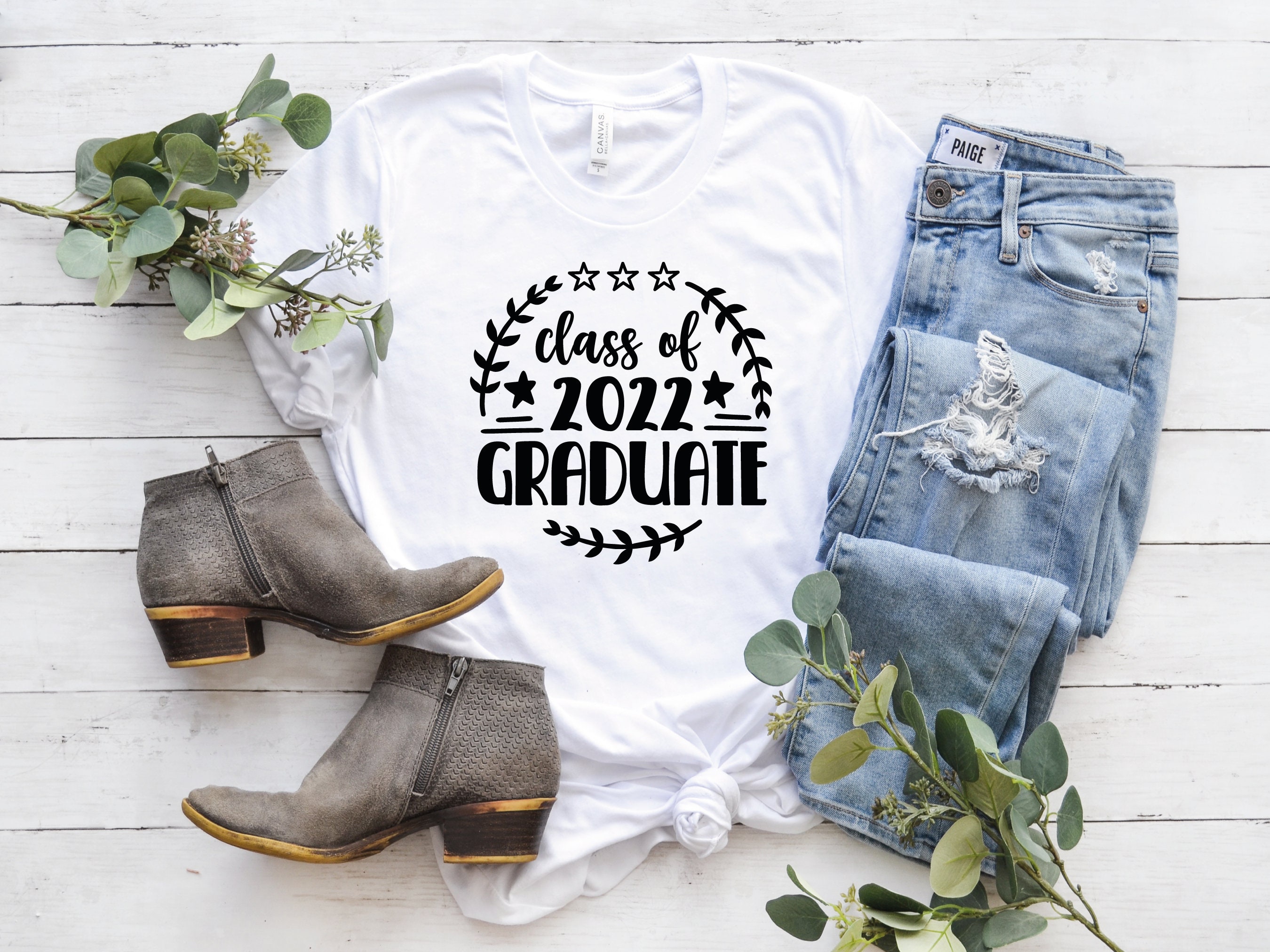 Vintage Sweet Style Class Of 2022 Graduate Graduation Day Unisex T-Shirt