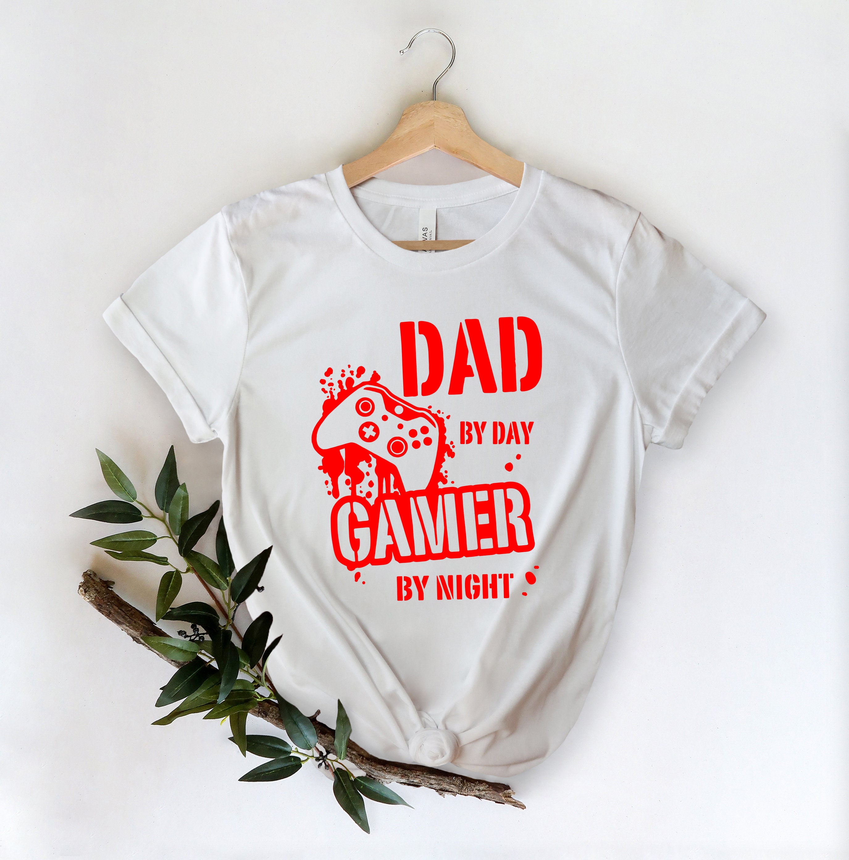 Funny Game Dad By Day Gamer By Night Dad Father’s Day Unisex T-Shirt