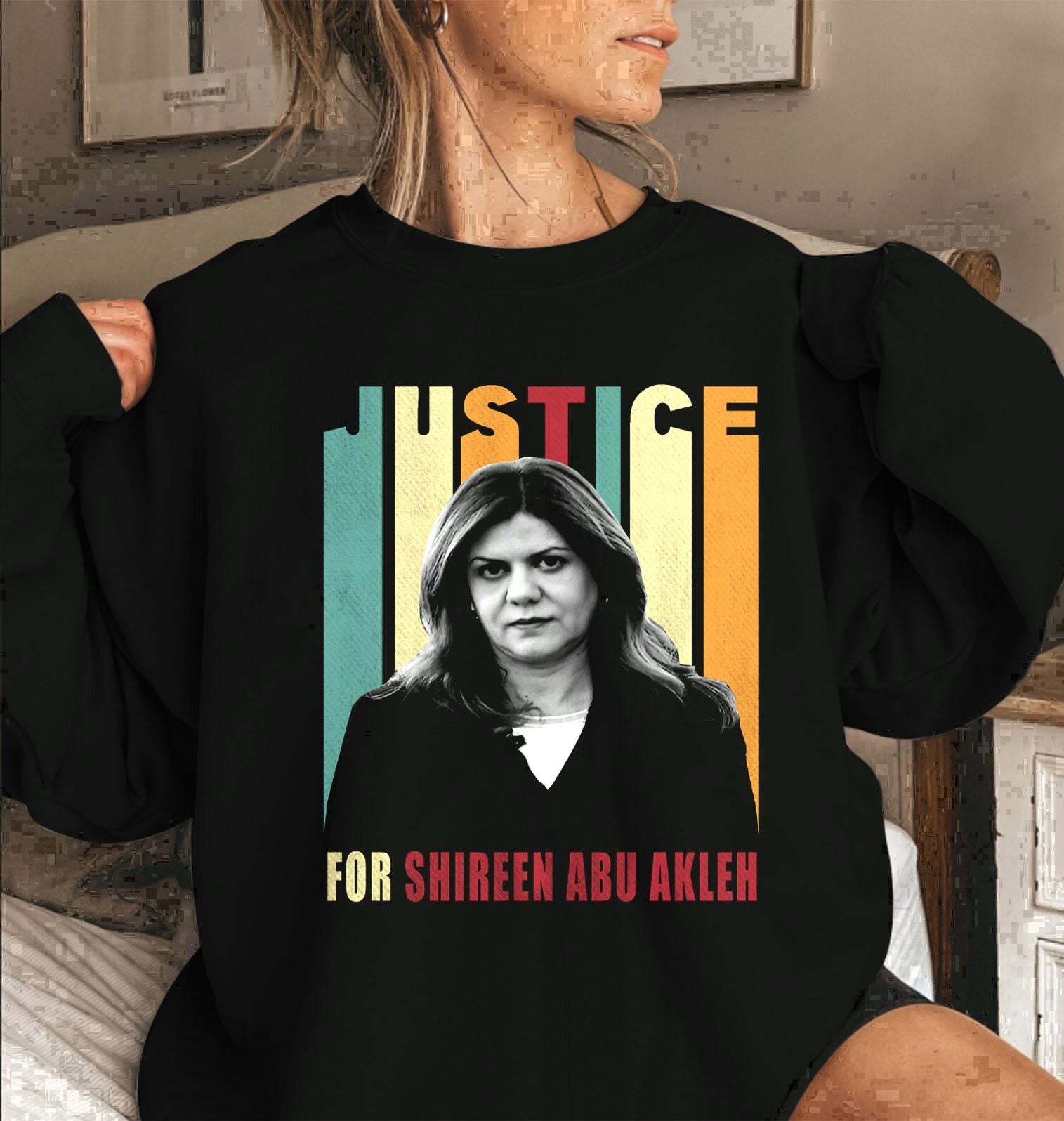 Justice For Shireen Abu Akleh Vintage Art Unisex Sweatshirt