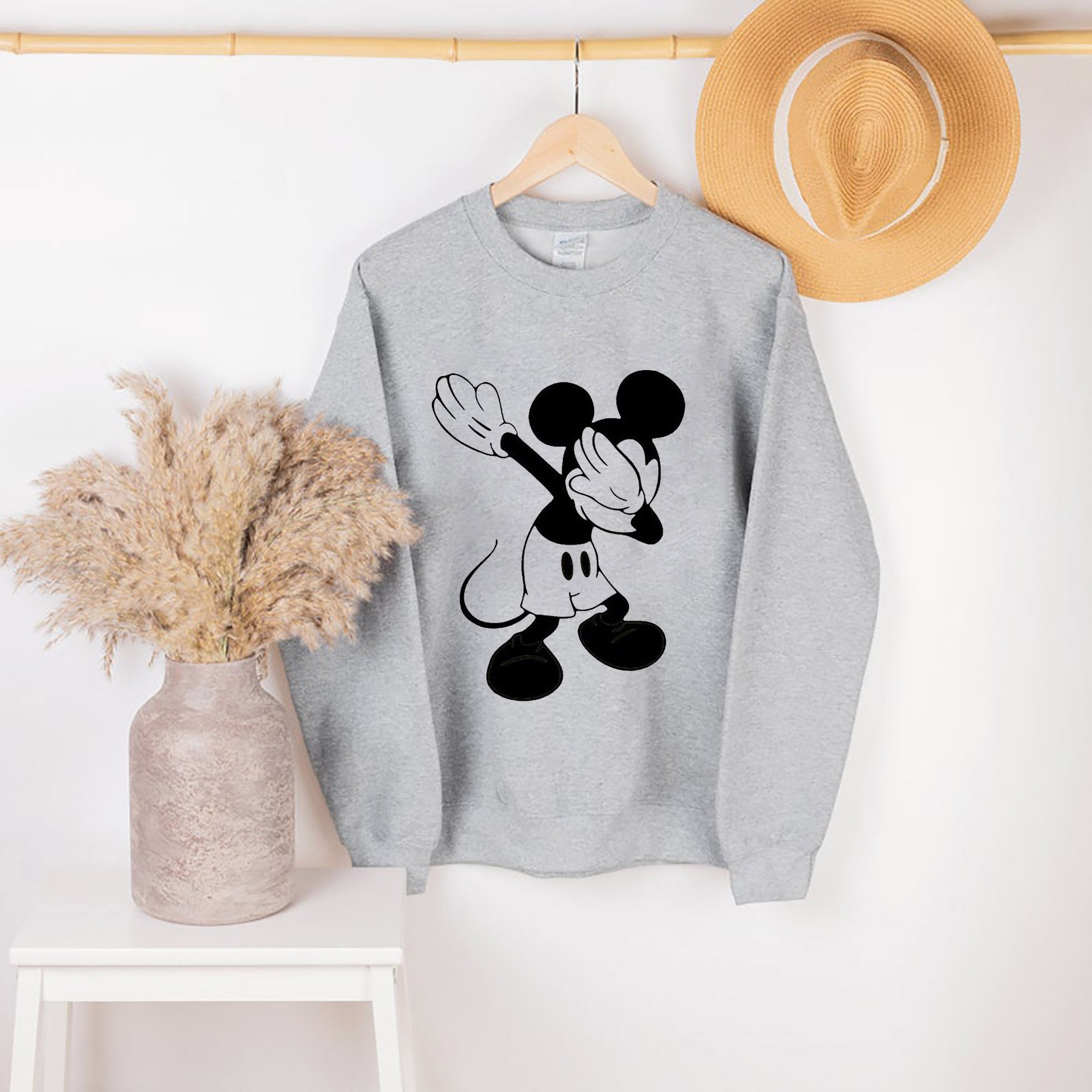 Mickey Dabbing Disneyworld Unisex Sweatshirt