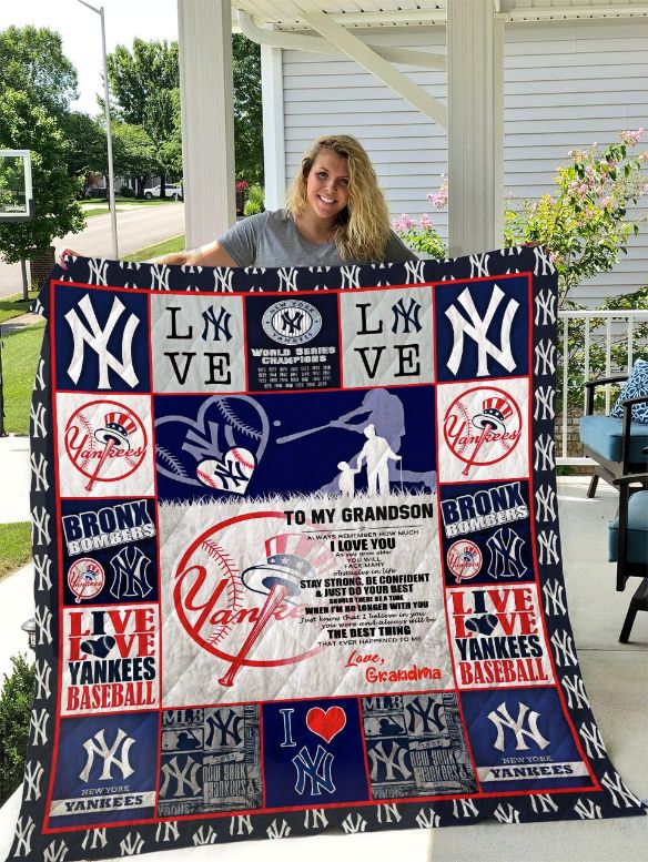 New York Yankees – To My Grandson – Love Grandmom Quilt Blanket