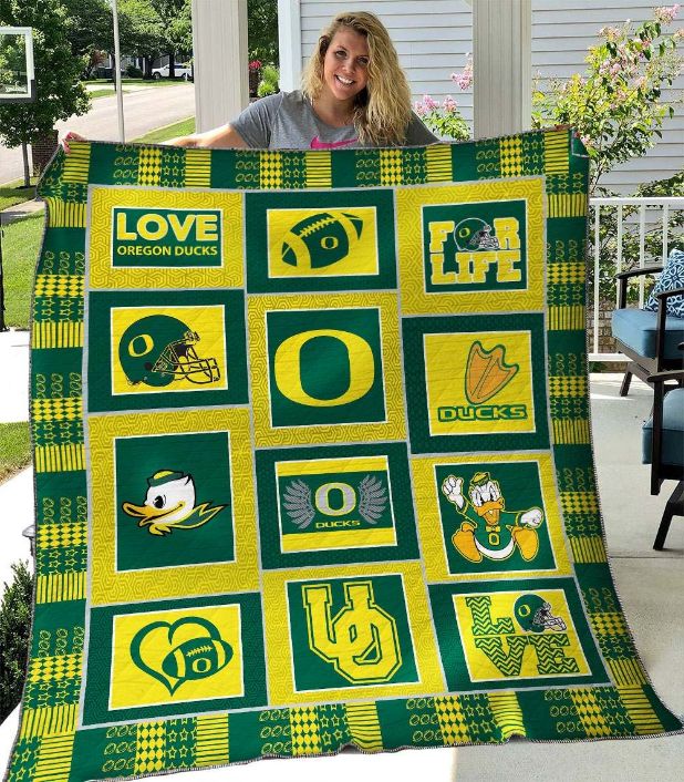 Oregon Ducks Quilt Blanket