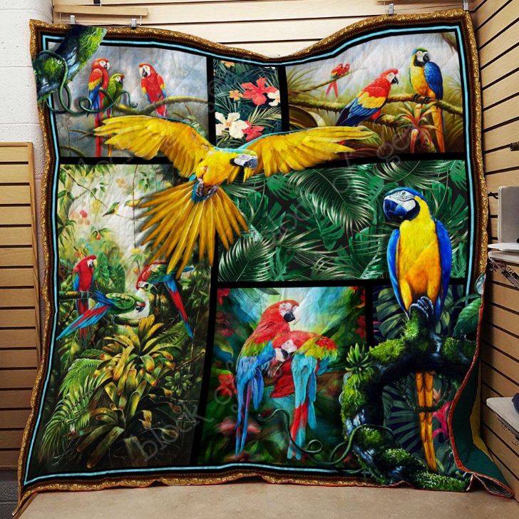 Parrot In Tropical Jungle Quilt Blanket Great Customized Gifts For Perfect Gifts For Parrot Lover