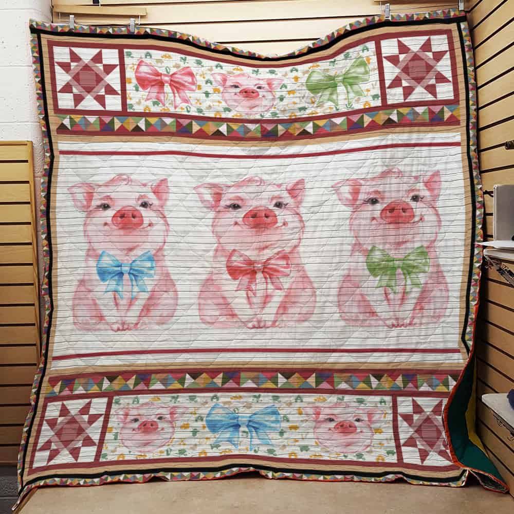 Pig Wearing Bowtie Quilt Blanket Great Customized Blanket Gifts For