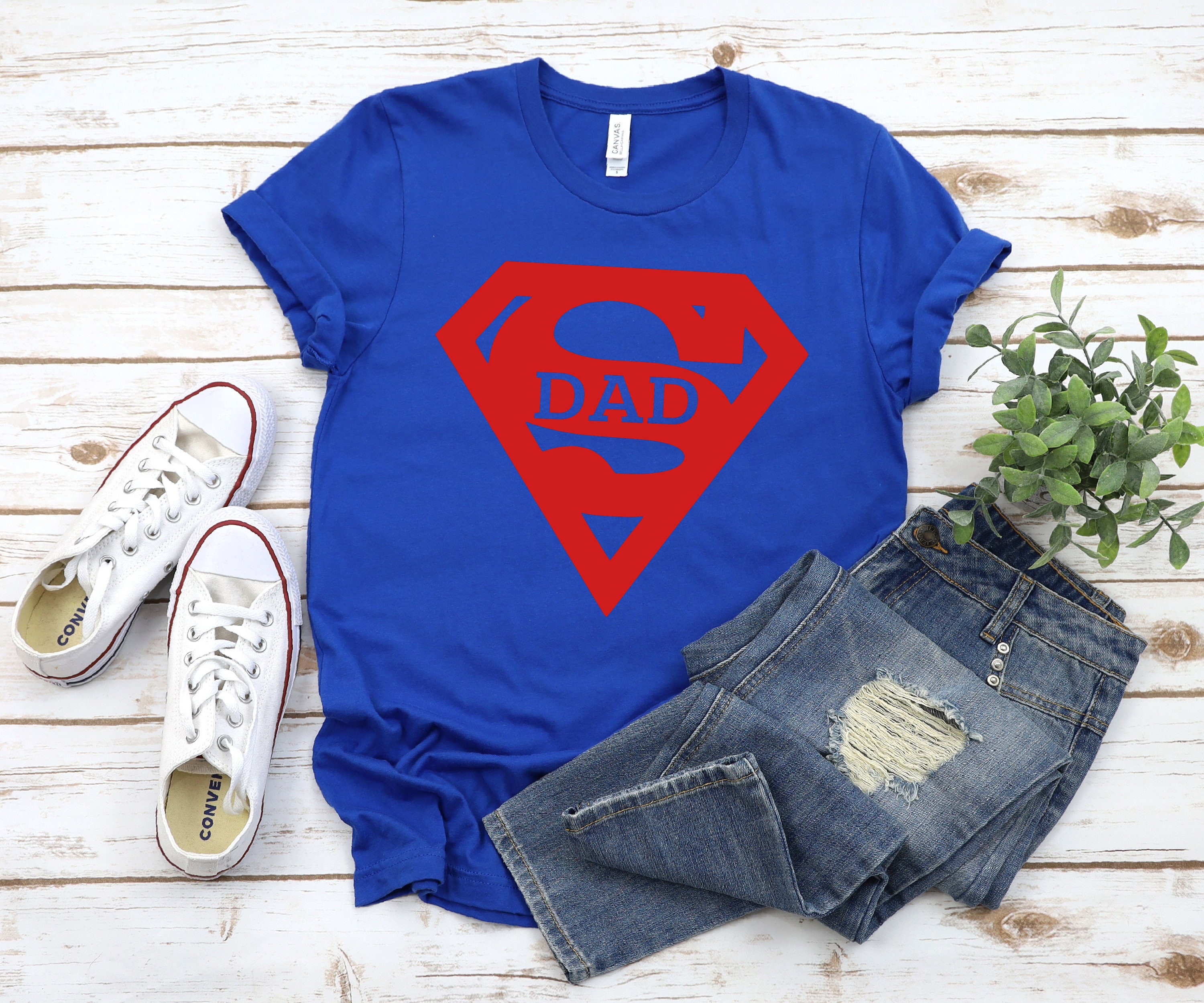 Red Art Super Dad Father’s Day Unisex T-Shirt