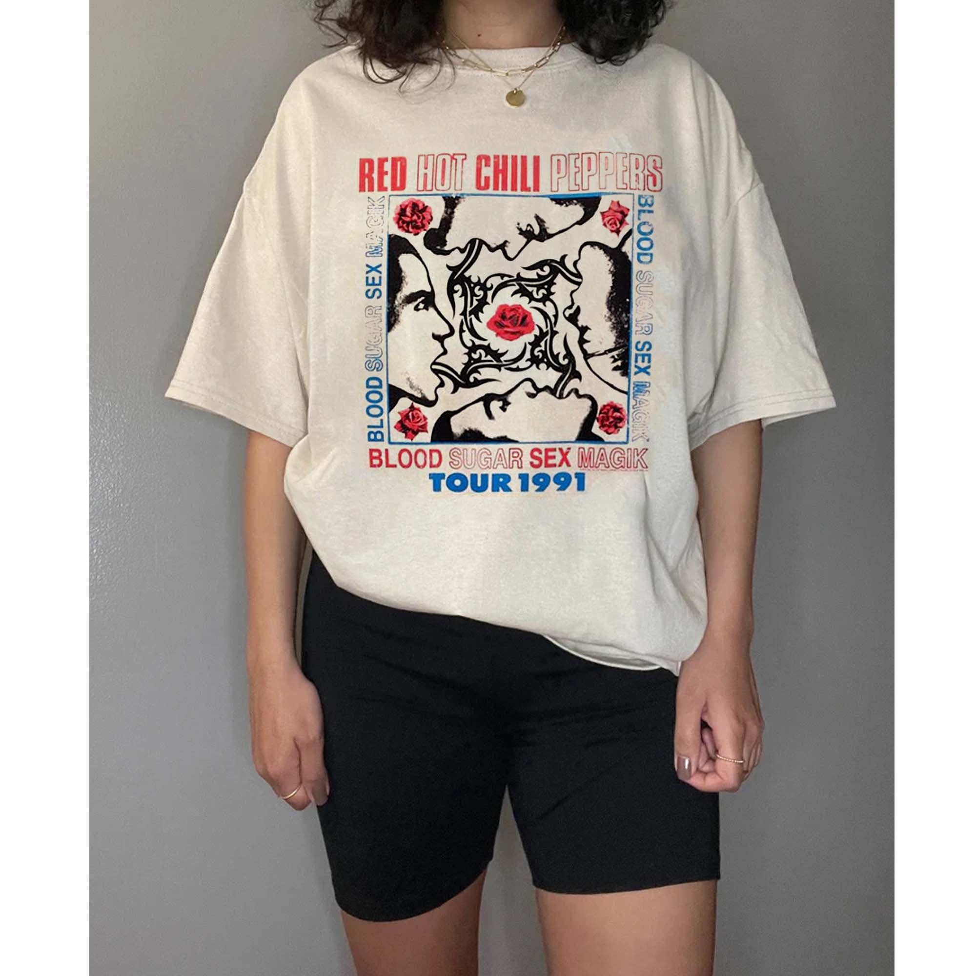 Red Hot Chili Peppers 90's Vintage Style Unisex T-Shirt - Beeteeshop