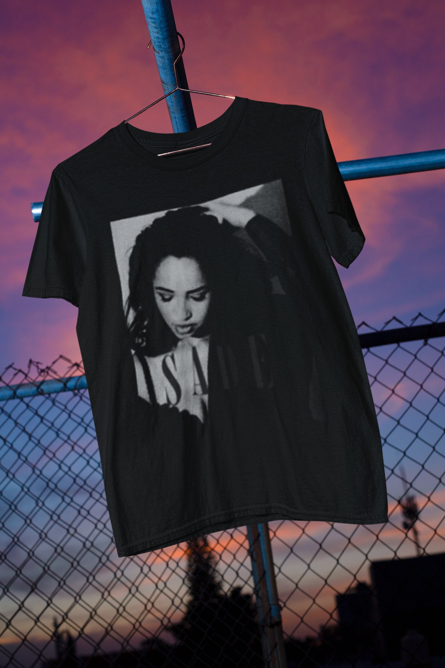 Vtg Sade Singer Black Smooth Vintage Unisex T-Shirt