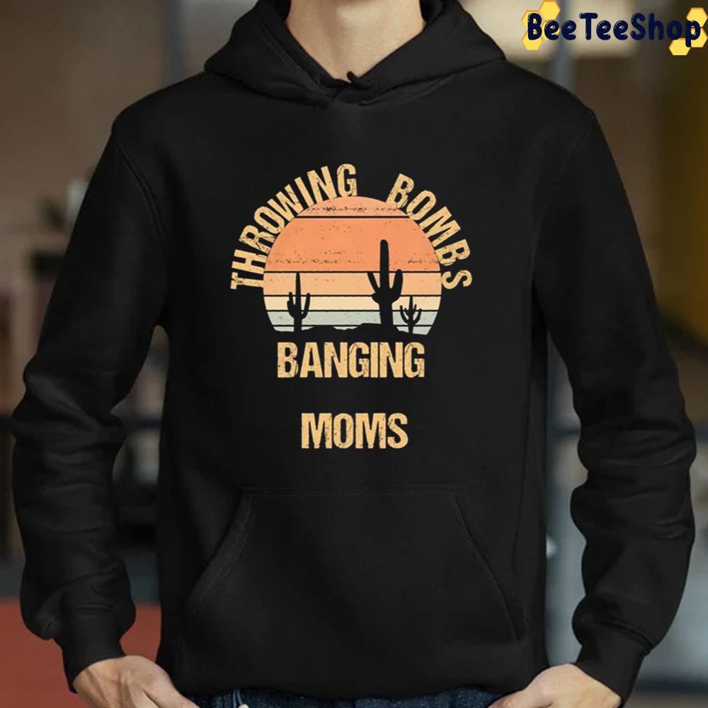 Vintage Throwing Bombs Banging Moms Unisex T-Shirt - Beeteeshop