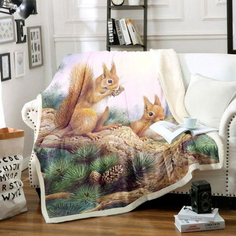 Squirrel Premium Comfy Sofa Throw Blanket