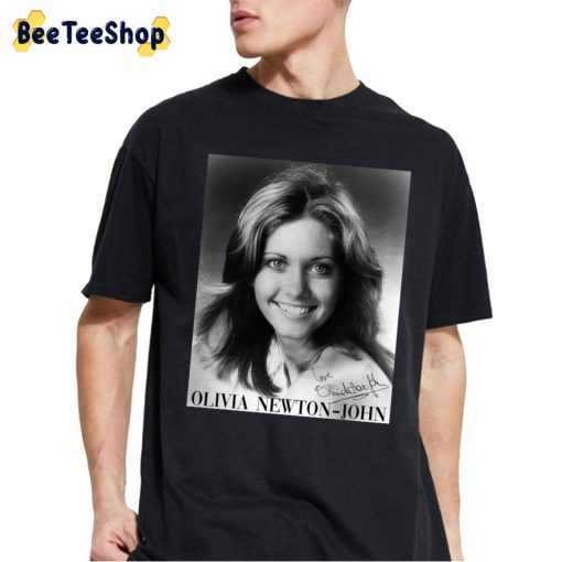 Rip Olivia Newton-John And Signature 1948 2022 Unisex T-Shirt