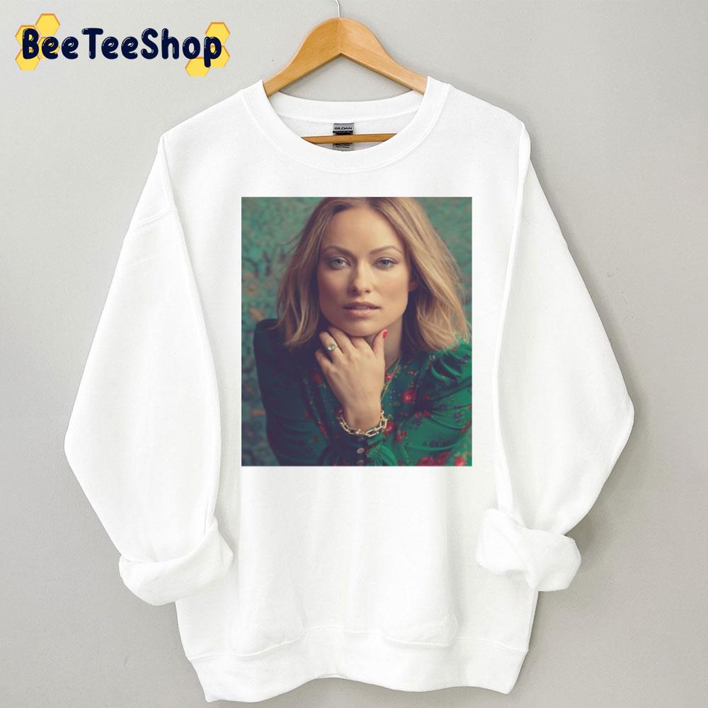 Olivia Wilde Aesthetic Vintage Art Trending Unisex Sweatshirt