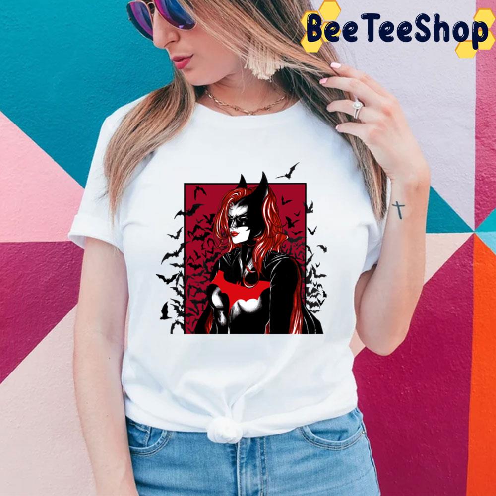 Red Black Art Batwoman Trending Unisex T-Shirt