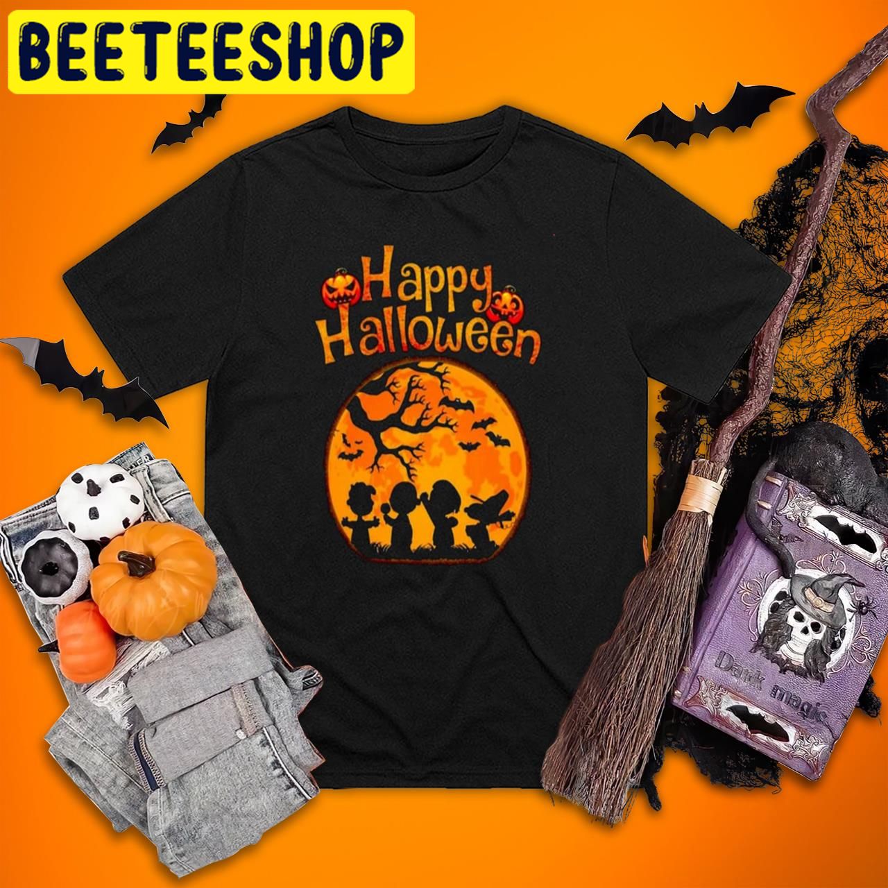 Charlie BrownPeanuts Halloween Trending Unisex T-Shirt