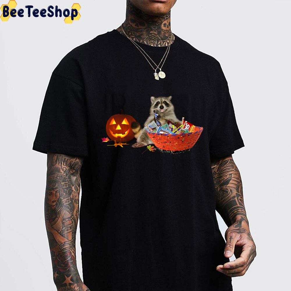 Halloween Raccoon And Pumpkin Trending Unisex T-Shirt