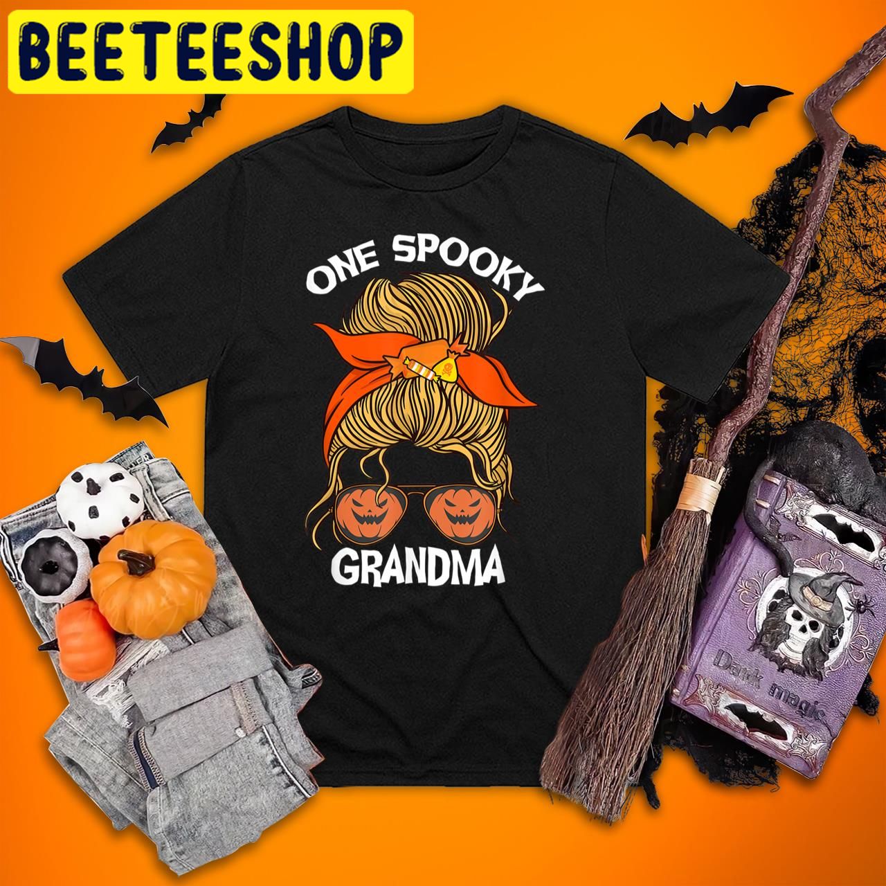 One Spooky Grandma Bandana Women Grandma Halloween Trending Unisex T-Shirt