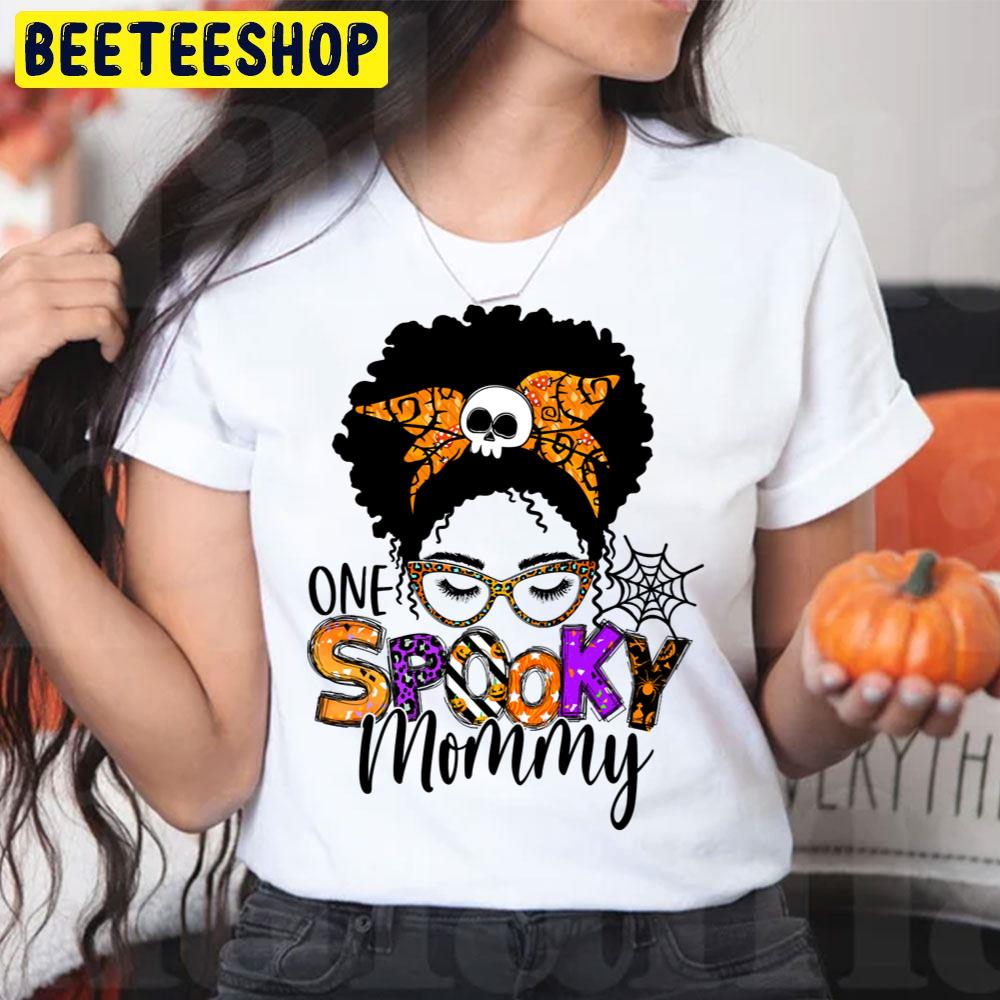 One Spooky Mommy Design Halloween Trending Unisex T-Shirt